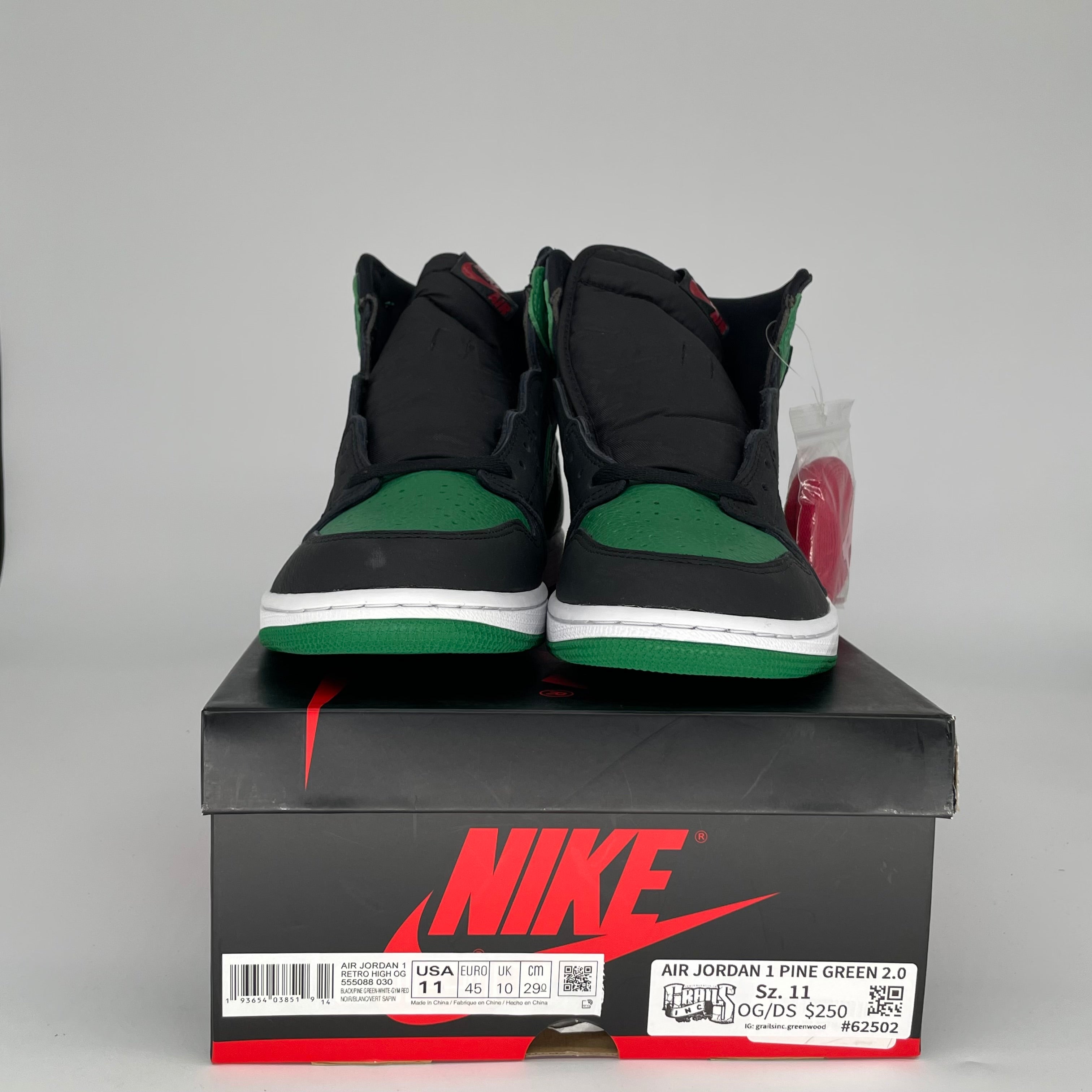 AIR JORDAN 1 PINE GREEN 2.0 Sneakers - Men's Size 11 (555088-030) - Retro High Top Basketball Shoes for Streetwear & Casual Style