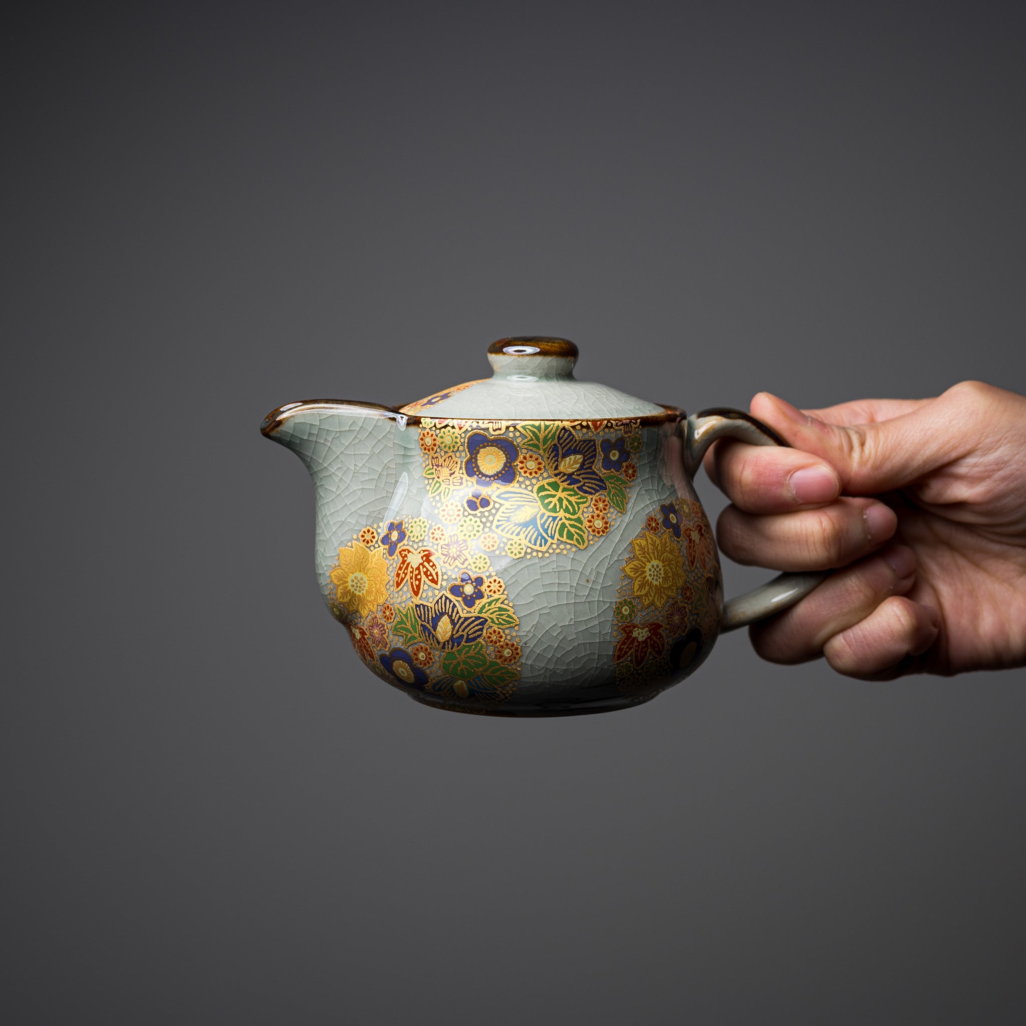 Premium Kutani Ware Japanese Tea Pot - Hanazume Floral Design with Gold Accents, Authentic Handcrafted Ceramic Teapot for Green Tea, Matcha, and Herbal Infusions - Perfect for Tea Ceremonies, Home Decor, and Gift Giving