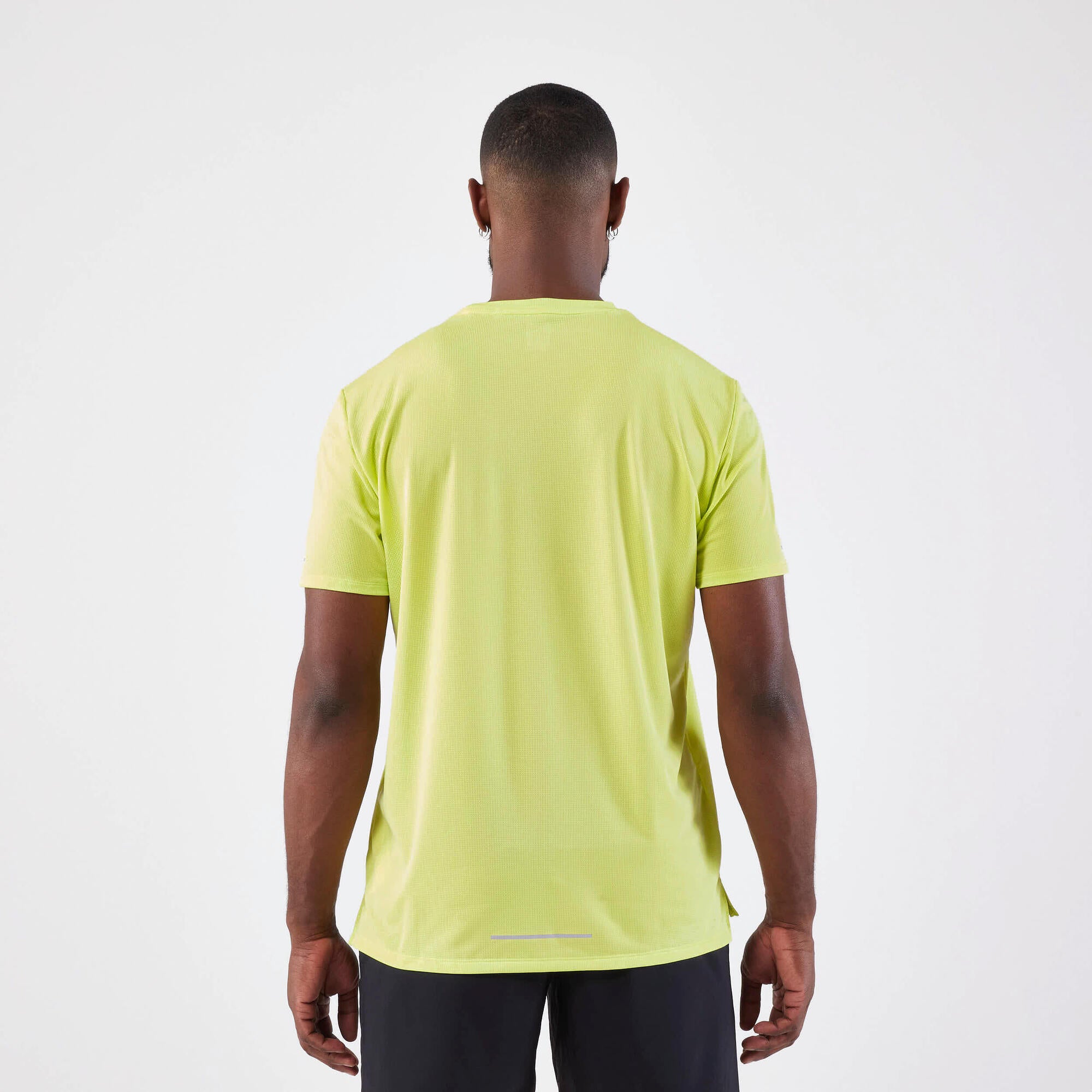 Kiprun Men's Run 500 Dry Running T-Shirt - Moisture Wicking Performance Shirt for Marathon & Workout - Lightweight Breathable Athletic Top for Jogging, Gym & Outdoor Sports