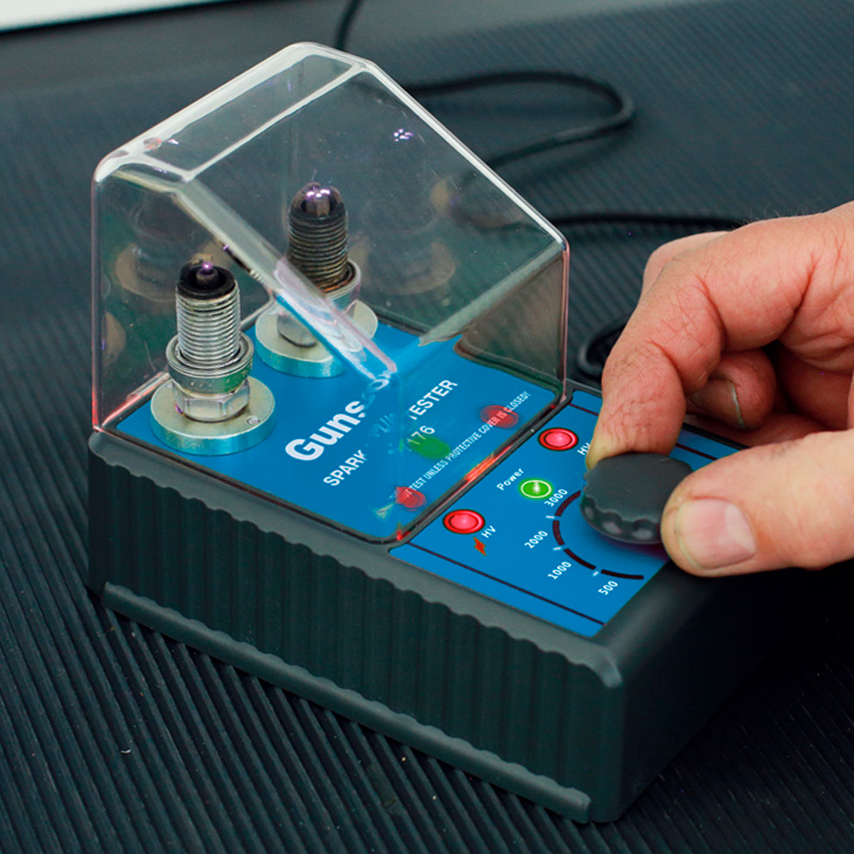 Gunson Spark Plug Tester - Professional Automotive Ignition Diagnostic Tool for Car, Motorcycle & Small Engine Maintenance | Perfect for Mechanics & DIY Enthusiasts