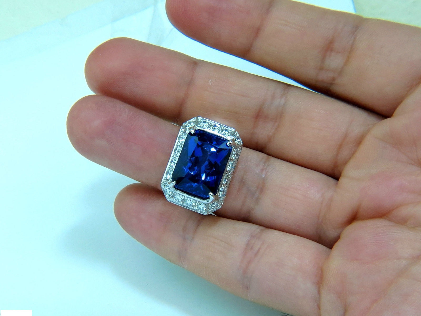 15.06CT GIA Certified Natural Tanzanite Diamond Ring in 18K Gold - A+ D Block Color | Luxury Engagement, Anniversary & Special Occasion Jewelry Gift