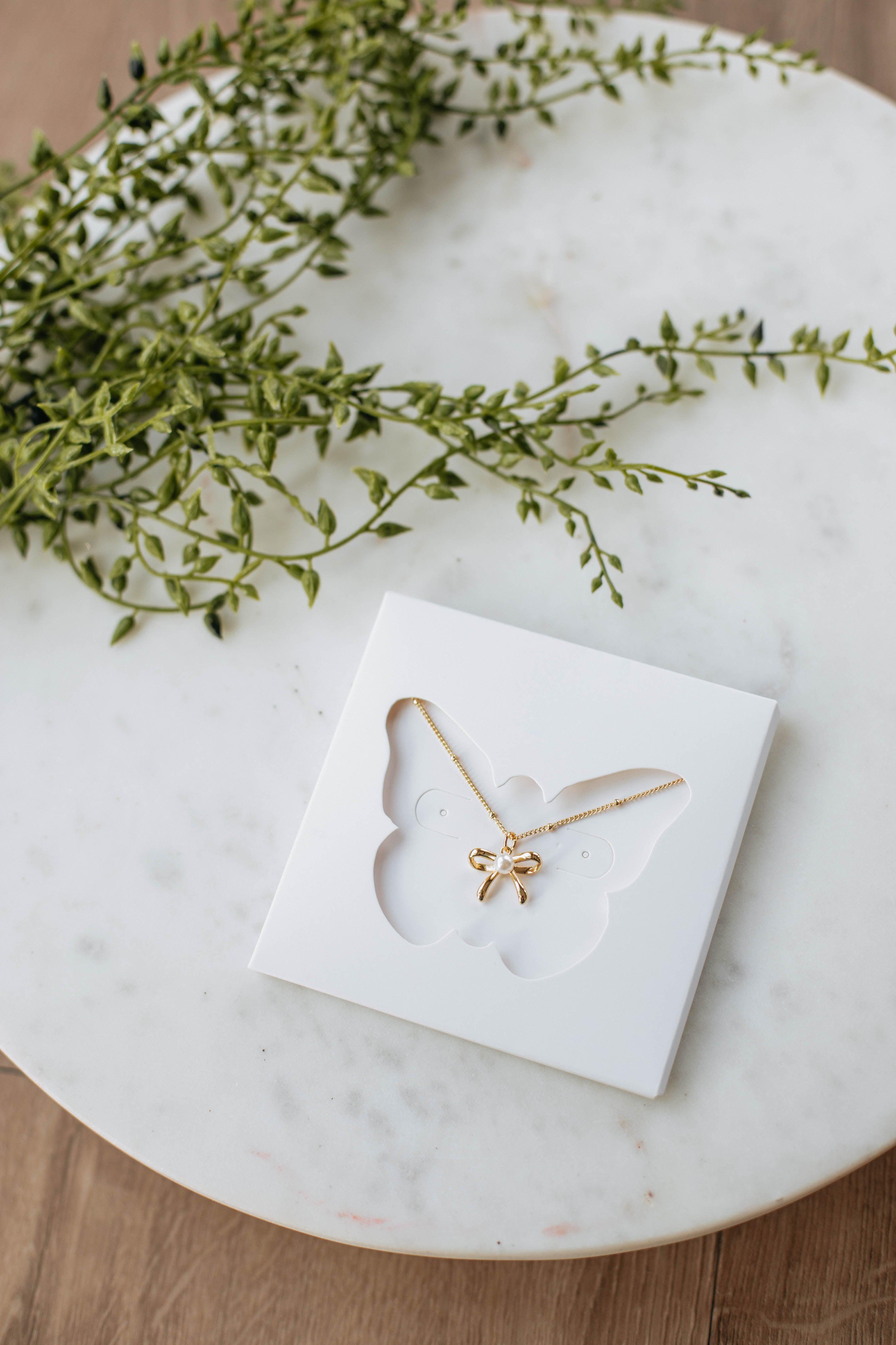 Elegant & Dreamy Necklace for Women - Dainty Layering Jewelry for Everyday Wear, Date Nights & Special Occasions