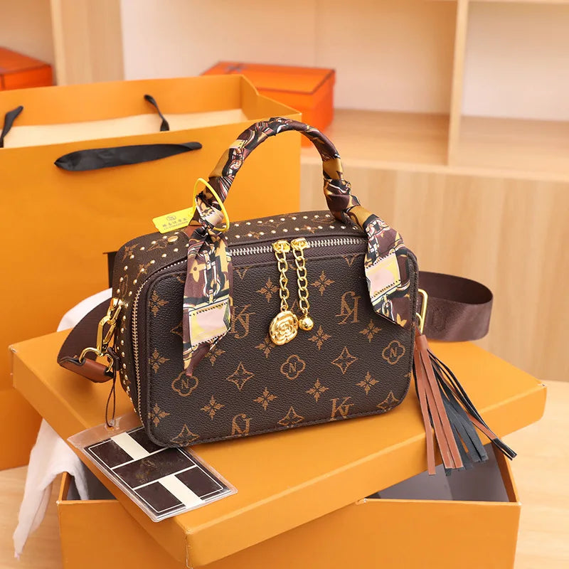 Stylish Women's Crossbody Bags - Luxury Designer Shoulder Purses & Handbags for Travel, Work & Everyday Use | Perfect as Clutch, Tote & Fashion Accessory