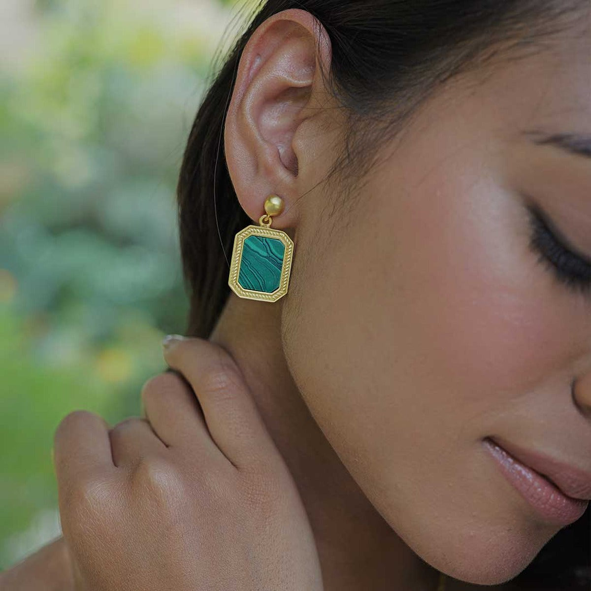 True Essence Malachite Pendant Necklace & Stud Earrings Set - Elegant Jewelry Gift for Women, Perfect for Parties, Weddings & Everyday Wear