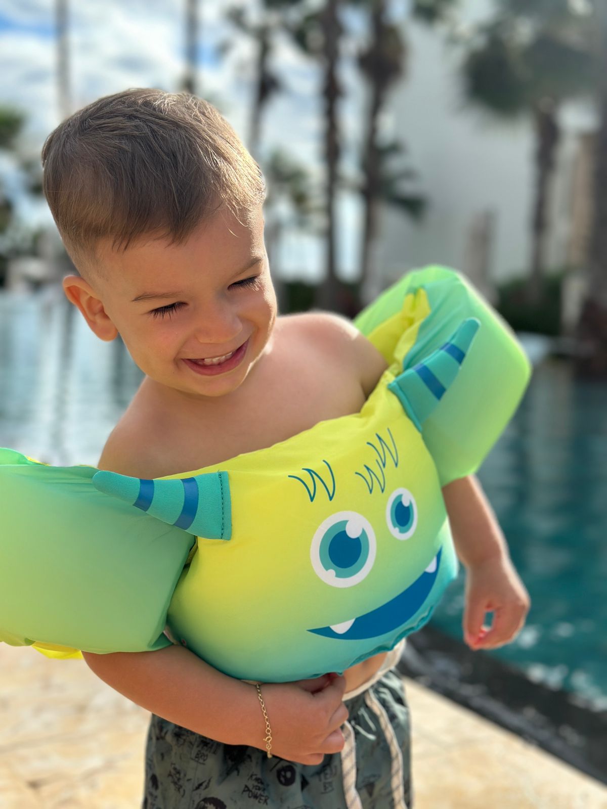 Flotador Mibi Monsters Neo Green - Inflatable Swim Float for Kids 2-3 Years | Perfect for Pool, Beach & Water Play