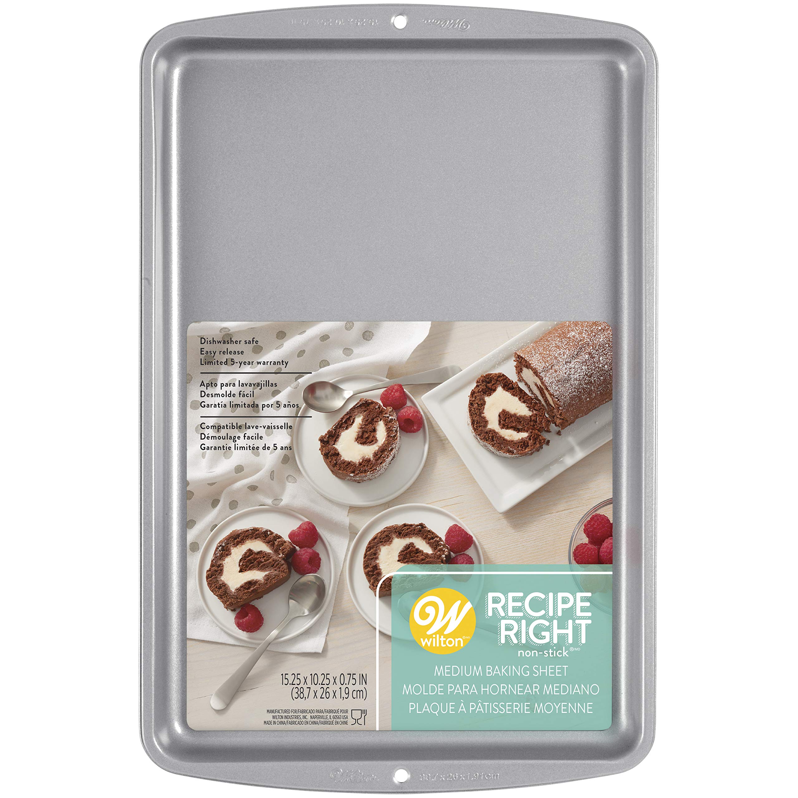 Wilton Recipe Right Medium Cookie Baking Sheet - Non-Stick Cookie Pan for Perfectly Baked Cookies, Cakes & Desserts - Ideal for Home Baking, Parties & Holiday Treats