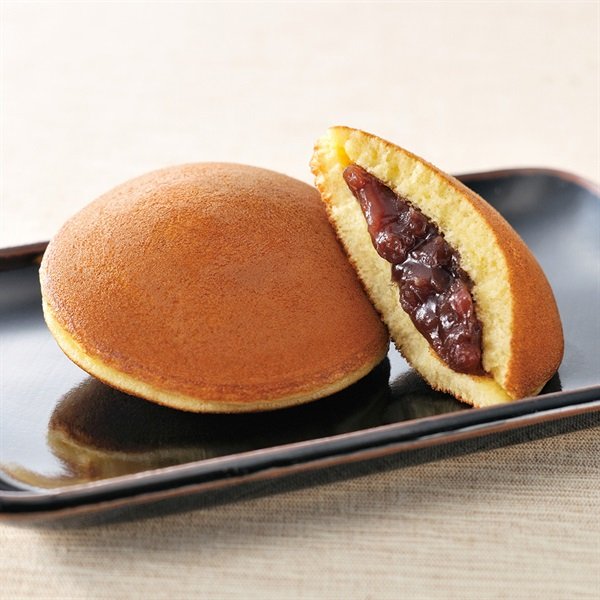 Bunmeido Tsukimikasa Japanese Dorayaki Pancake - 10 Pieces Authentic Red Bean Filled Snack - Perfect for Tea Time, Gifts & Asian Dessert Lovers