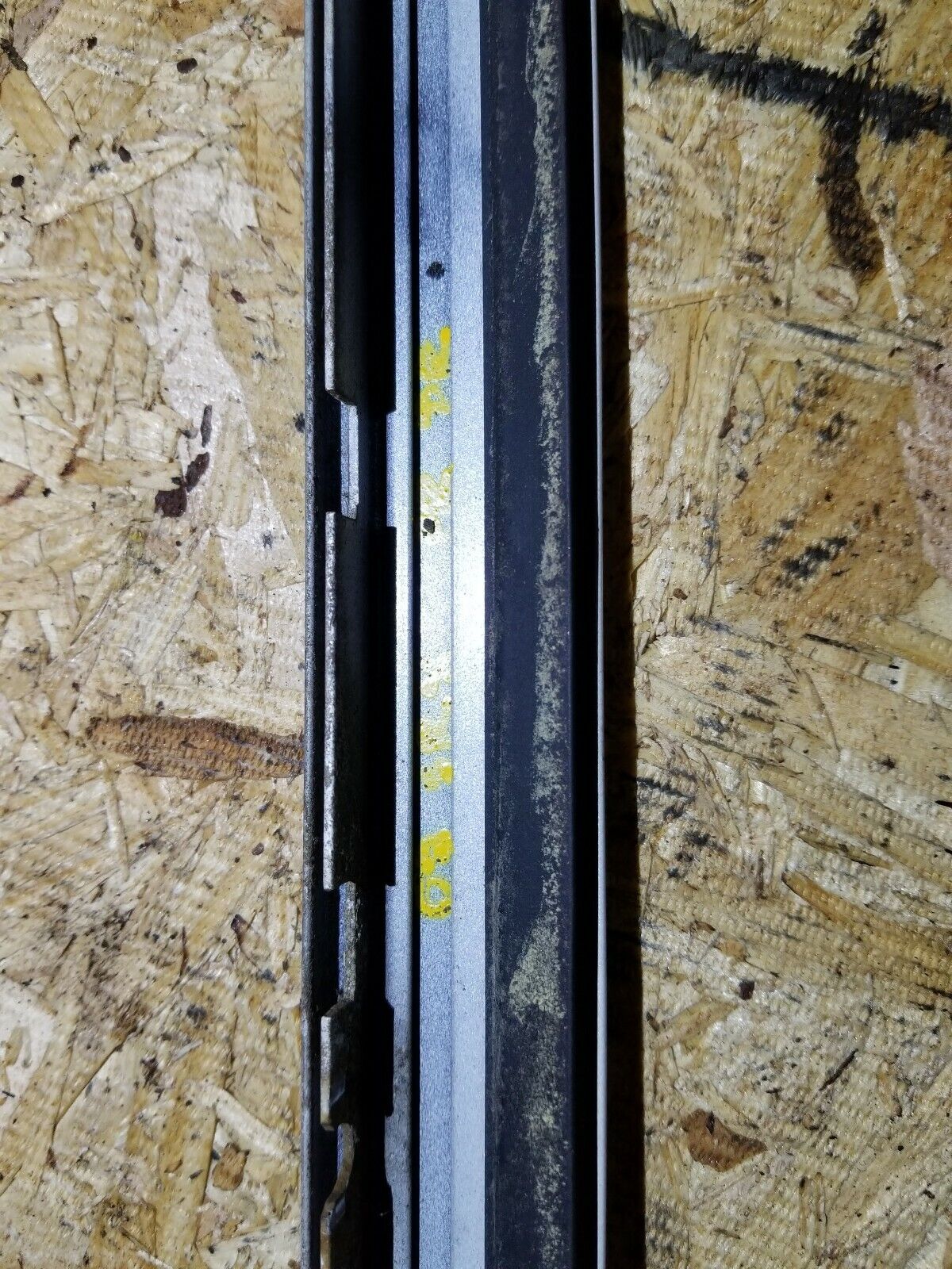 2005-2009 Cadillac SRX Left Driver Side Windshield Pillar Trim Molding - OEM Replacement Part for A-Pillar Cover - Perfect for Vehicle Restoration & Interior Repair