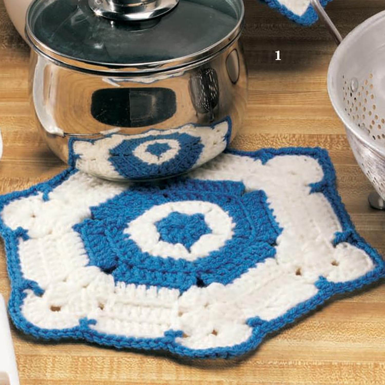 DIY Crochet Patterns for Kitchen Decor - Handmade Home Accessories for Cozy Farmhouse & Modern Kitchens