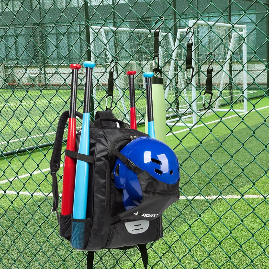 YELAIYEHAO Multi-Sport Fence Hook - Heavy Duty Hanger for Tennis, Baseball, Softball Bags, Water Bottles, Backpacks & Pickleball/Badminton/Squash Racket Bags - Perfect for Court, Field & Gym Organization