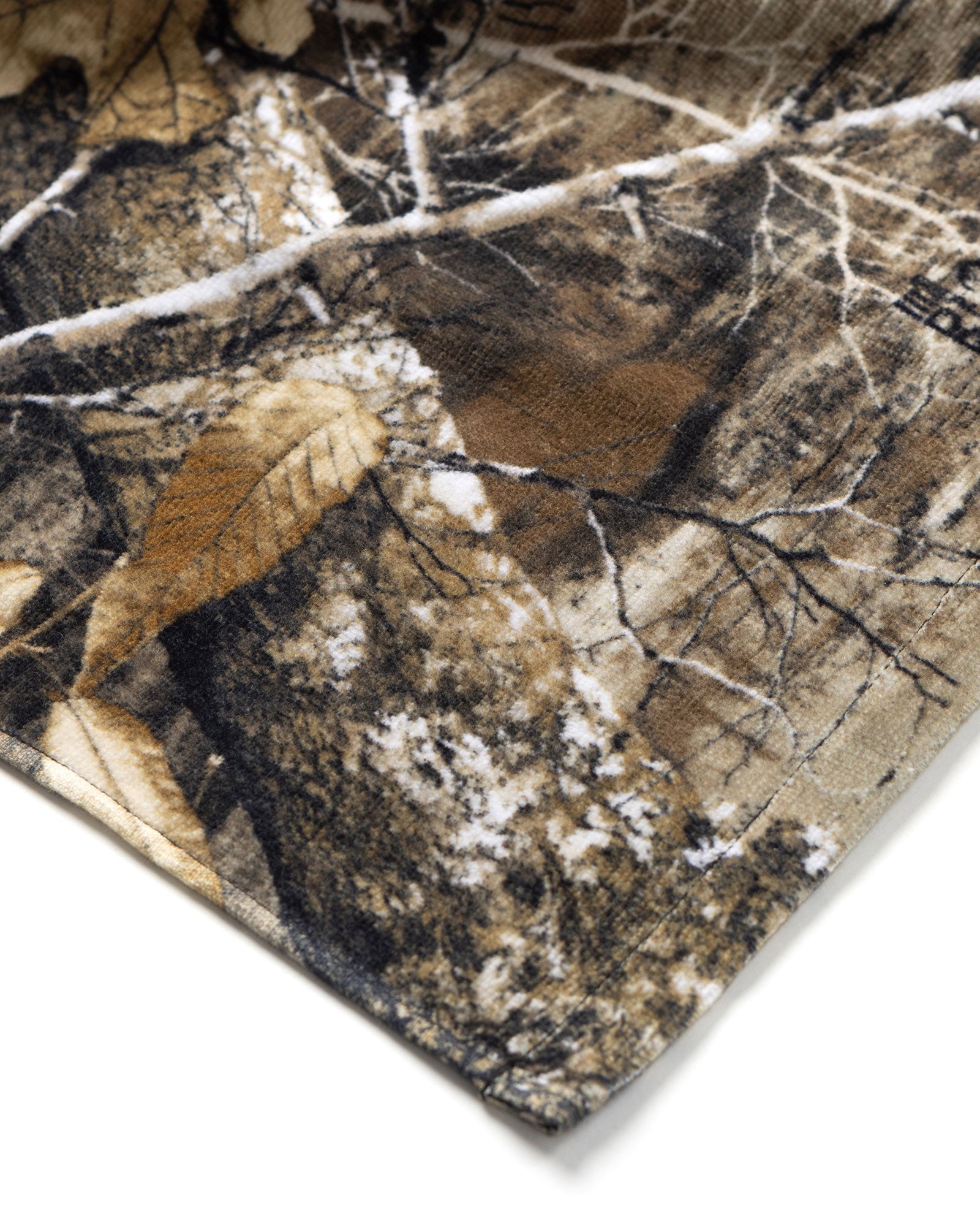 Realtree Camo Beach Towel - Eco-Friendly Quick Dry Sand Towel for Outdoor, Camping, Picnics & Poolside Use
