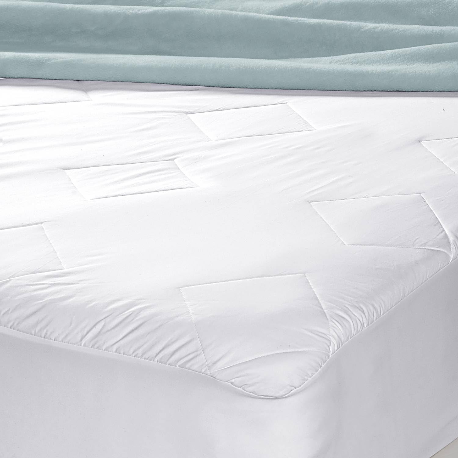 Cuddledown Wool Cotton Mattress Pad - 100% Natural Wool Fill & Cotton Top - Temperature Regulating Queen Size Mattress Topper - Perfect for All-Season Comfort in Bedrooms & Guest Rooms