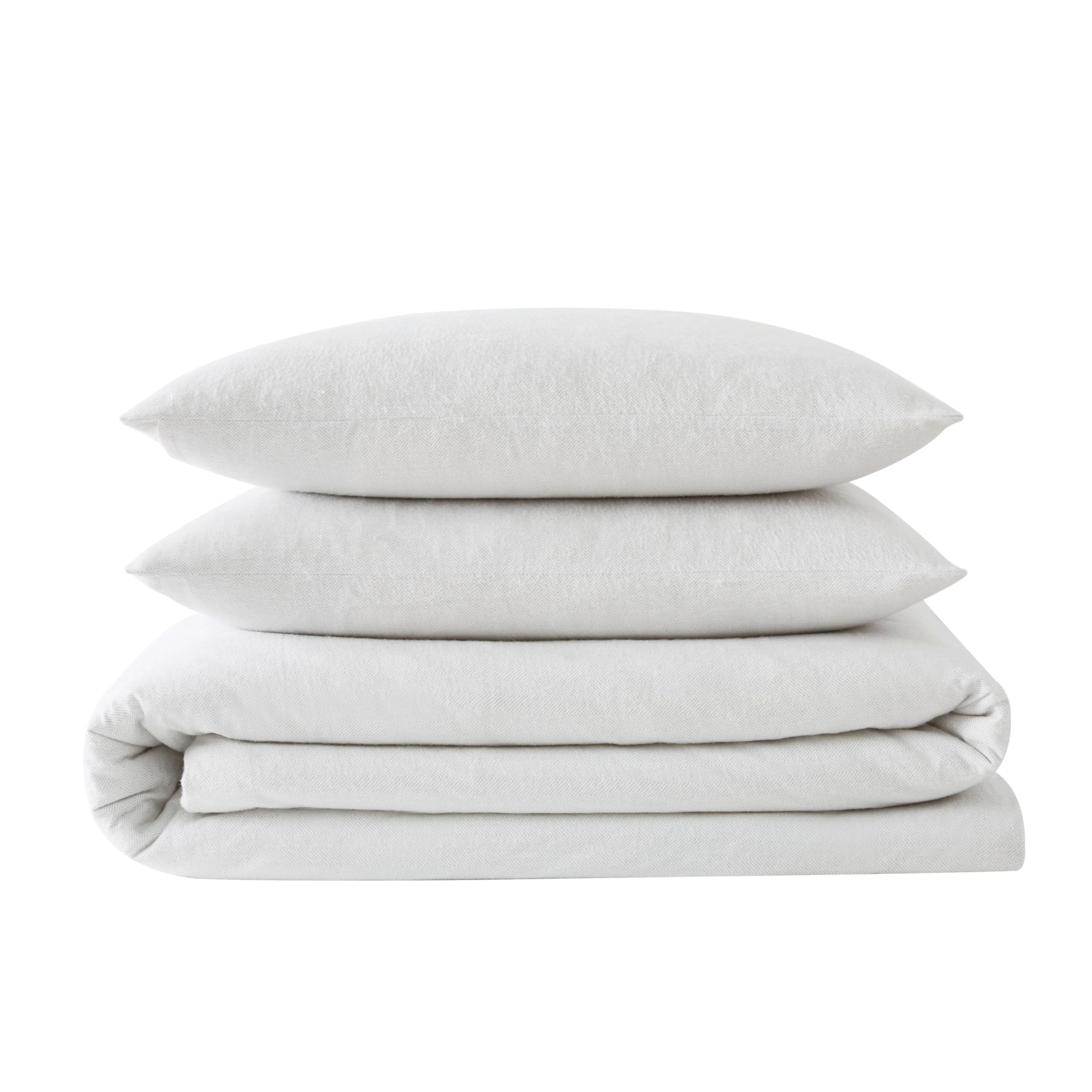 London Fog Twin XL 2-Piece Comforter Set with Sham - Soft Herringbone Flannel Bedding Collection in Grey - Perfect for Cozy Winter Nights & Guest Room Decor