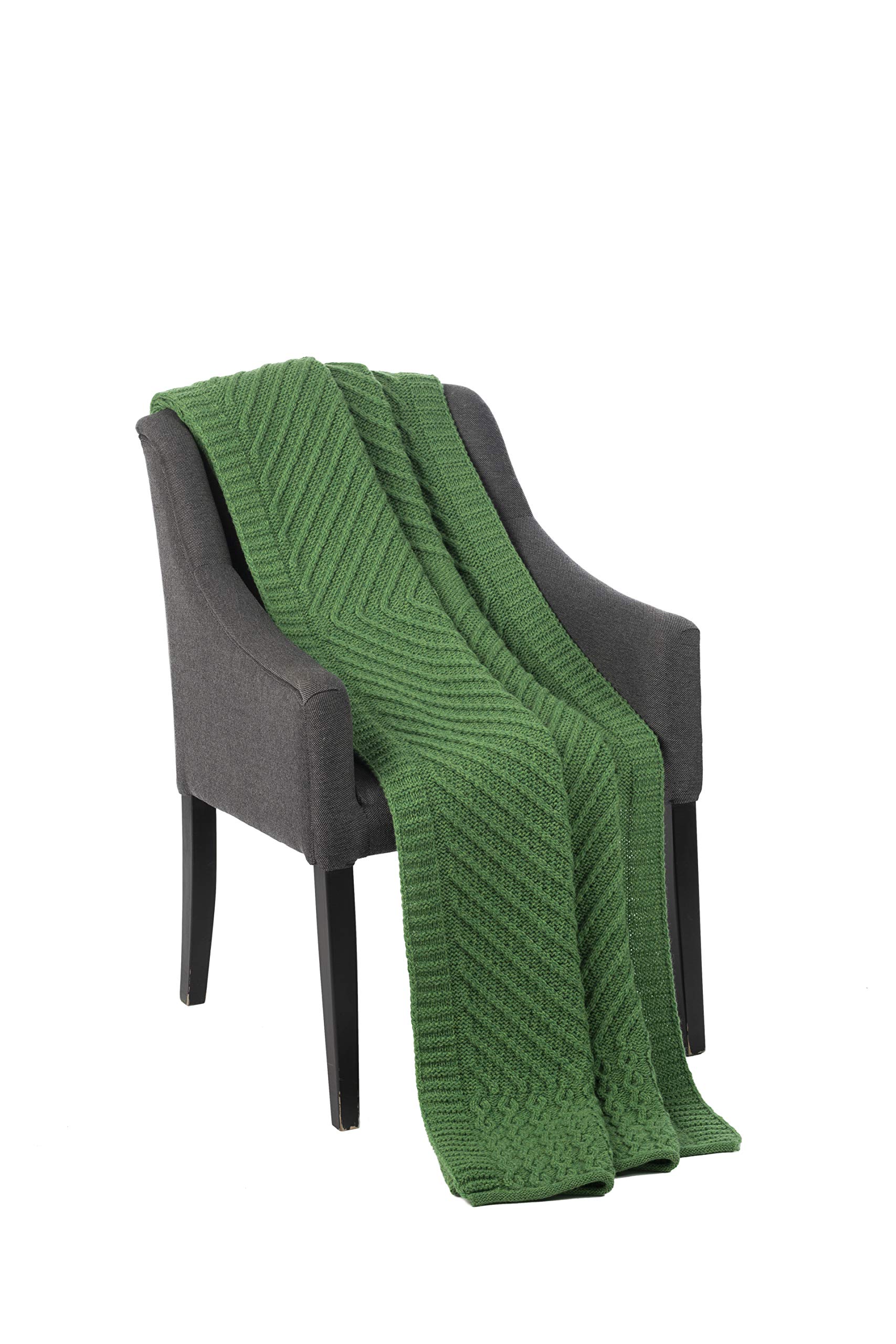 SAOL Irish Throw Blanket with Shamrock Design - 100% Merino Wool Aran Knit Couch Blanket 48'' x 68'' (122 x 173 cm) - Green - Cozy Living Room Decor for Sofa, Bed & Winter Warmth