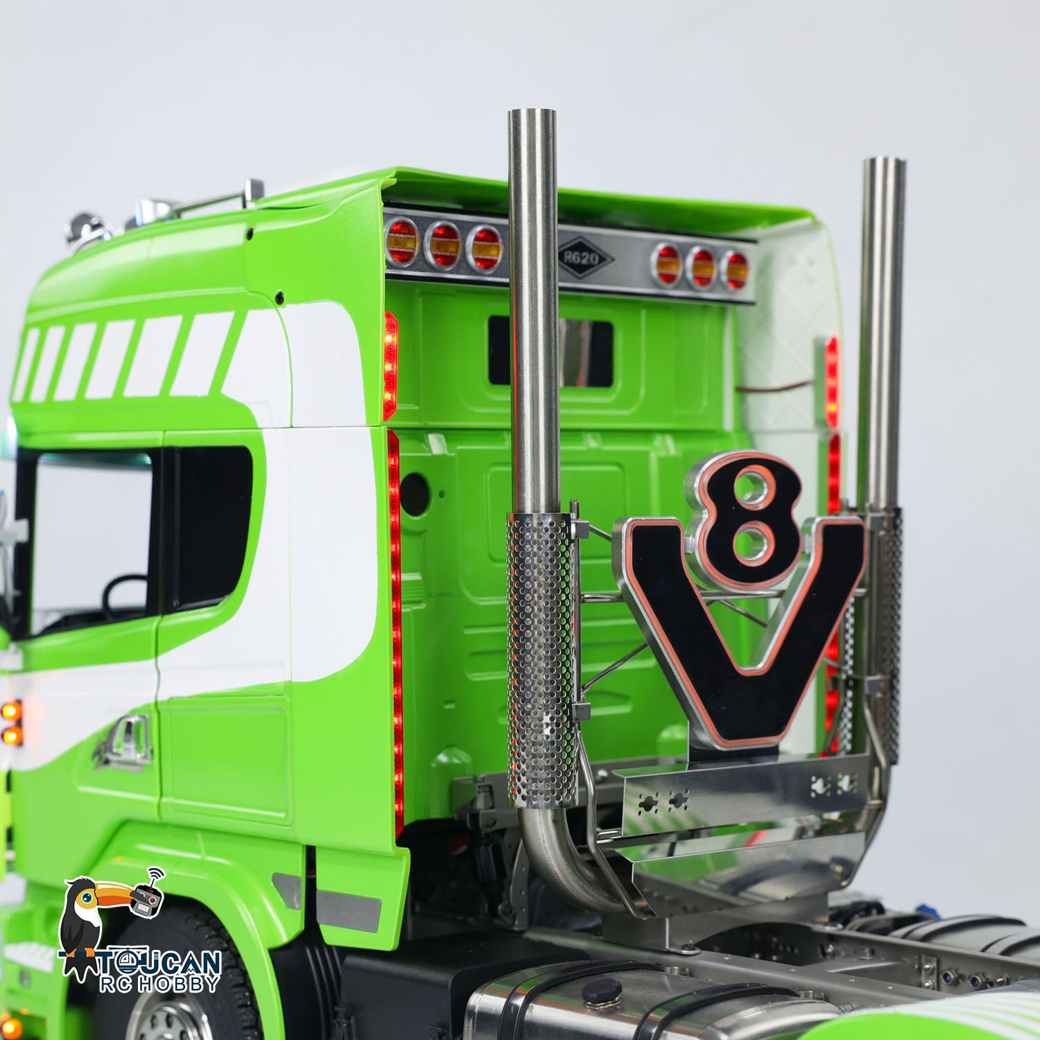 1/14 Scale 6x6 Metal Chassis RC Tractor Truck R620 RTR Model with Air Suspension, FlySky ST8 Radio System & 3-Speed Smoking Unit - Off-Road Adventure, Construction Site Simulation, RC Truck Racing