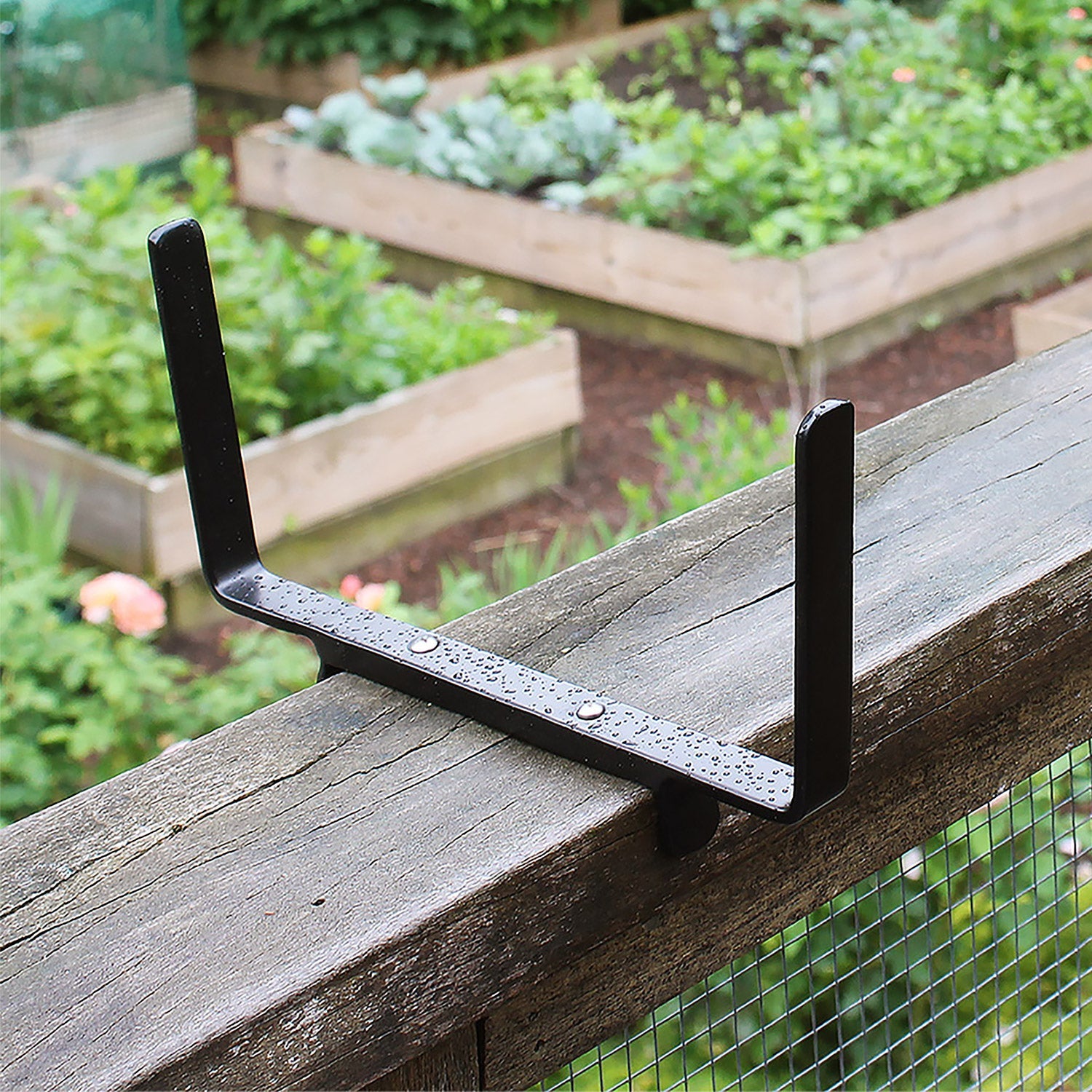 Sturdy Handrail Flower Box Bracket - Metal Planter Holder for Balcony Railings & Deck Railings - Perfect for Outdoor Flower Pots & Window Boxes