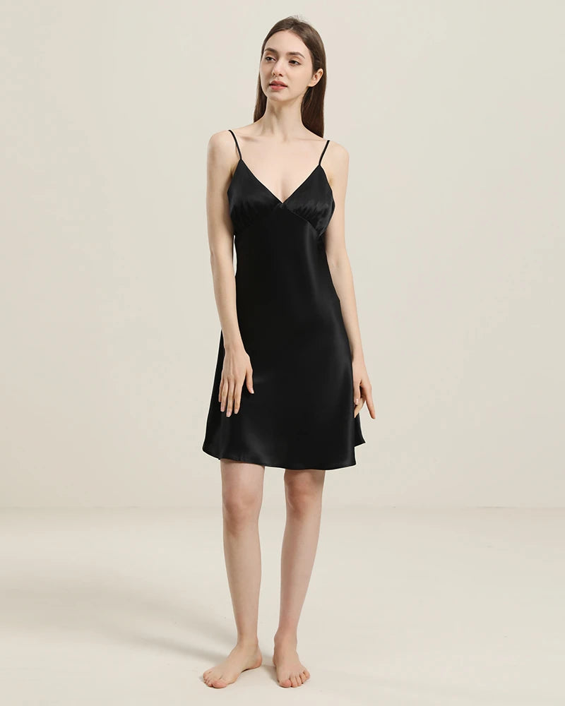 Elegant Close Fitting Silk Nightgown for Women - Soft & Comfortable Sleepwear for Bedtime & Lounge Wear