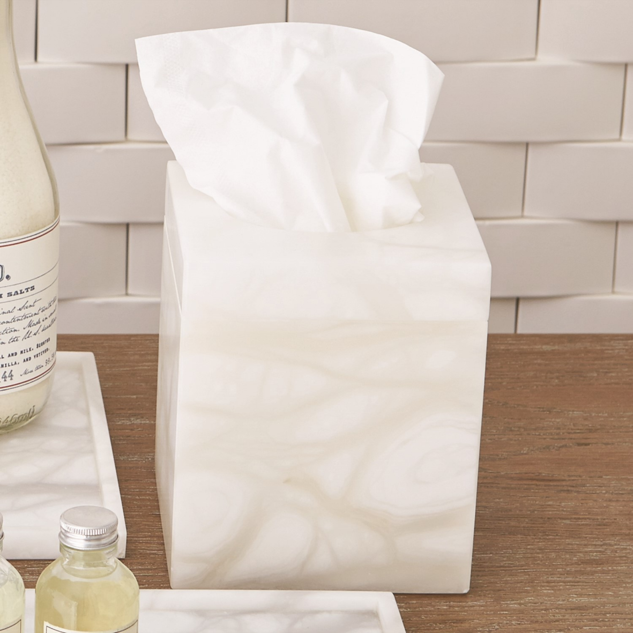 Elegant Alabaster Tissue Box Holder - Decorative & Functional Home Decor for Living Room, Bedroom, or Bathroom