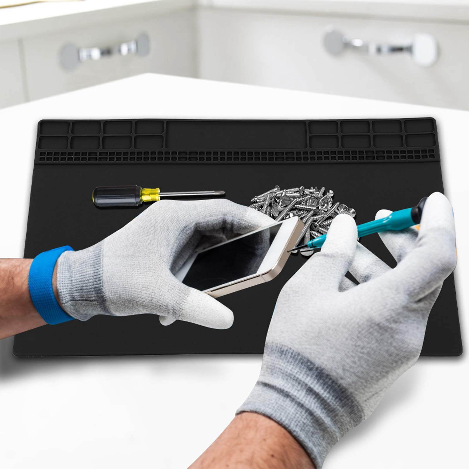 Heat Resistant Repair Pad - Silicone Soldering Mat for Electronics Repair, Phone & Computer Maintenance - Non-Slip Workstation Tool with Screw Storage Compartment (Black) - Perfect for DIY Tech Repairs & Soldering Projects