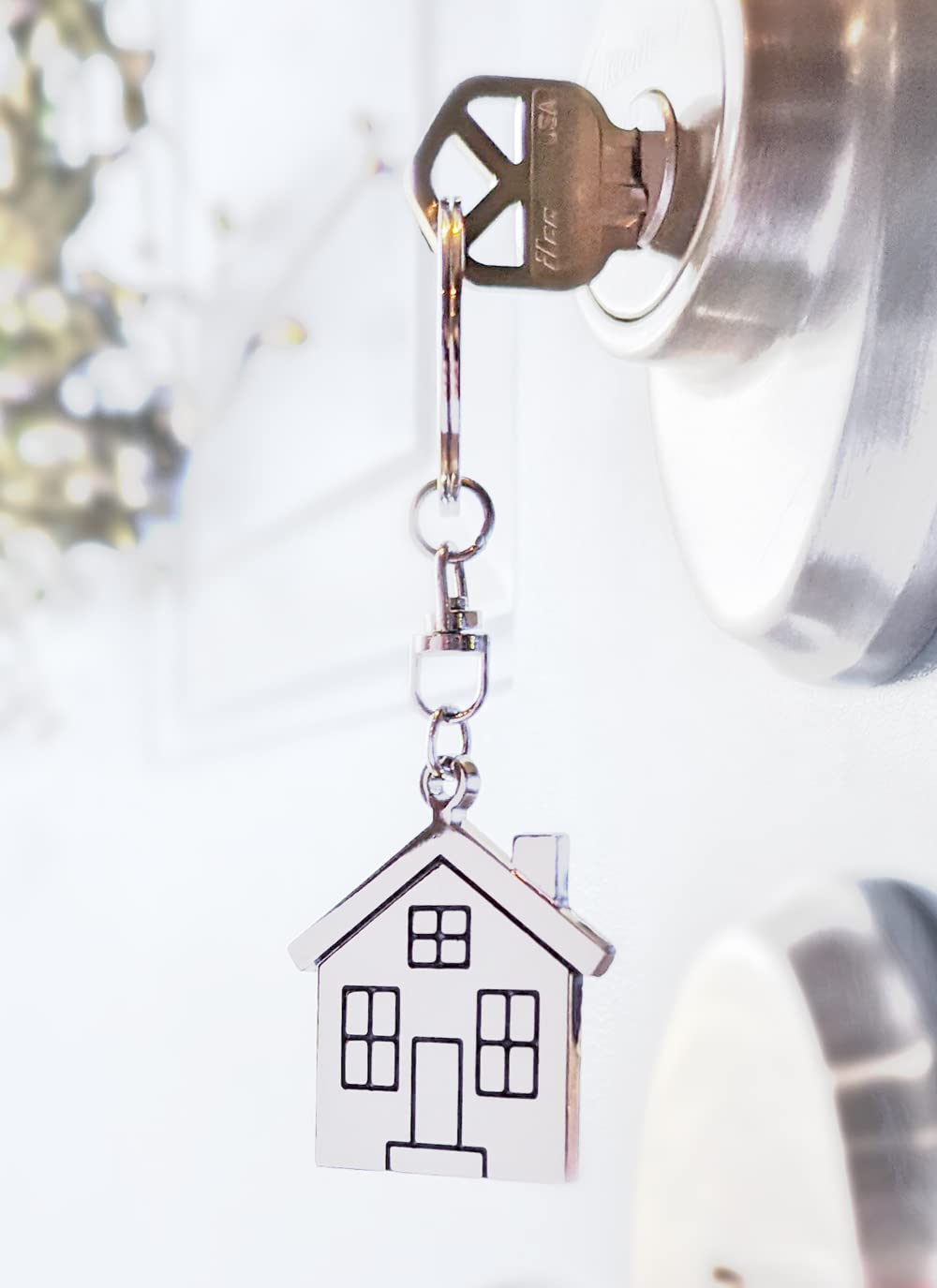 Stamped Metal House Keychain - Elegant Keyring with Custom House Pendant Charm - Perfect Real Estate Closing Gift for Homeowners & Housewarming Present - Ideal for New Homeowners, Realtor Gifts, and House Keys Organization