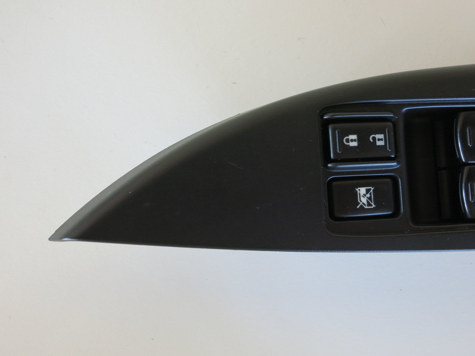 Subaru Window Switch - 83071AJ010 Replacement Part for Power Window Control - Compatible with Subaru Models - Perfect for DIY Car Repairs & Window Maintenance