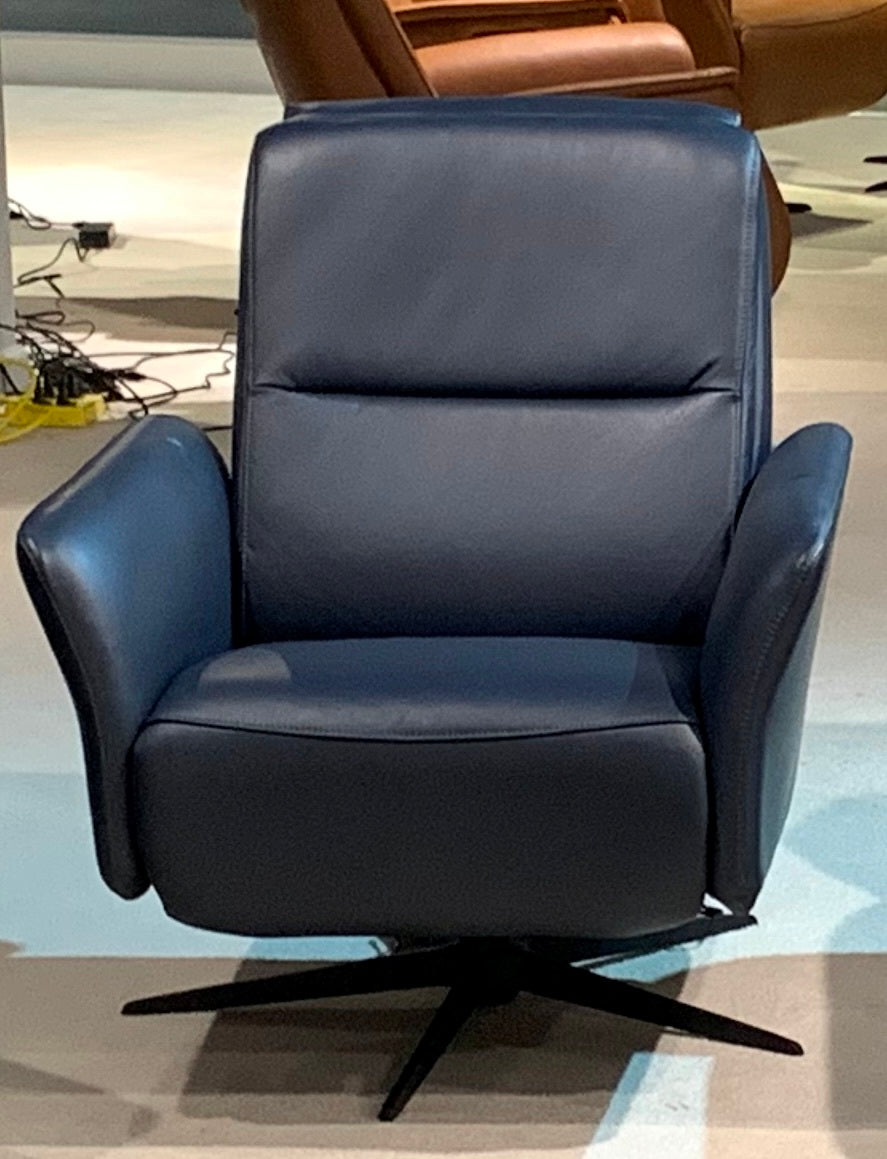 Hjort Knudsen 8011 Recliner Chair - Premium Leather Power Lift Recliner with Massage & Heat for Living Room, Home Theater, and Elderly Comfort