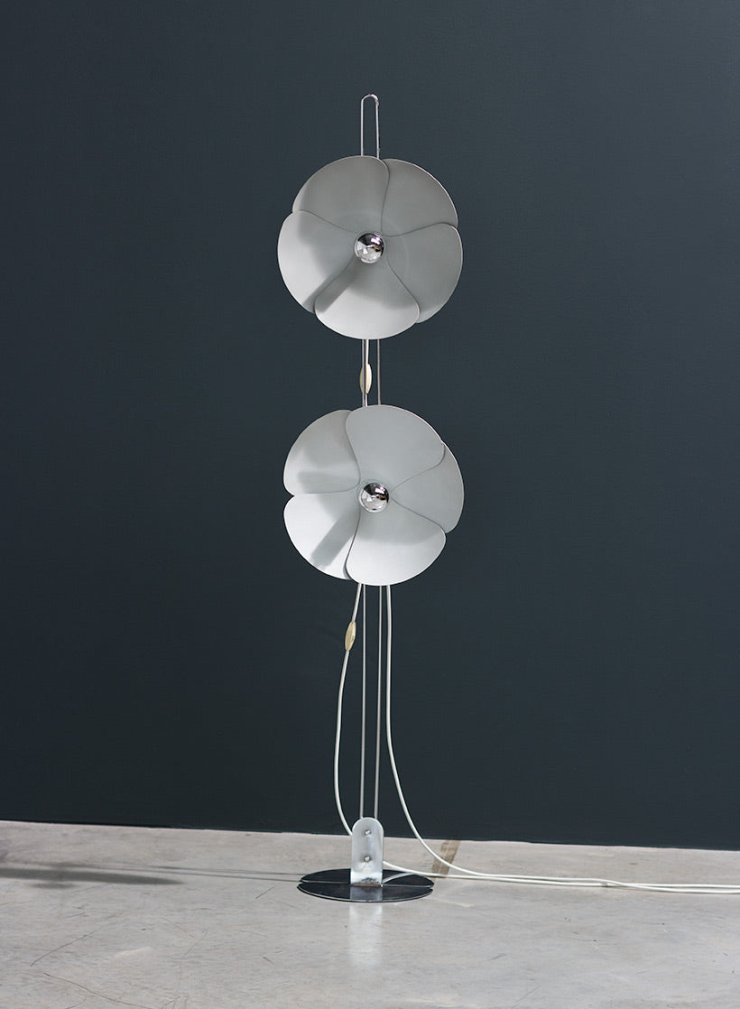 Modern Flower Floor Lamp for Living Room - Elegant Home Decor Lighting for Bedroom, Office & Lounge - Adjustable Brightness & Warm White Light