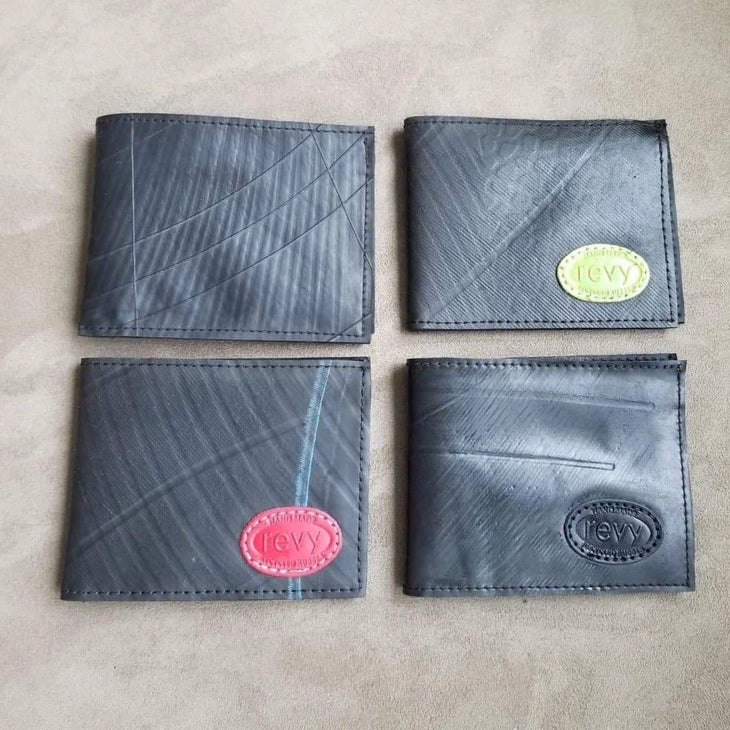 Premium Genuine Leather Bifold Wallet for Men - RFID Blocking, Slim & Stylish - Perfect for Everyday Use, Travel, and Business