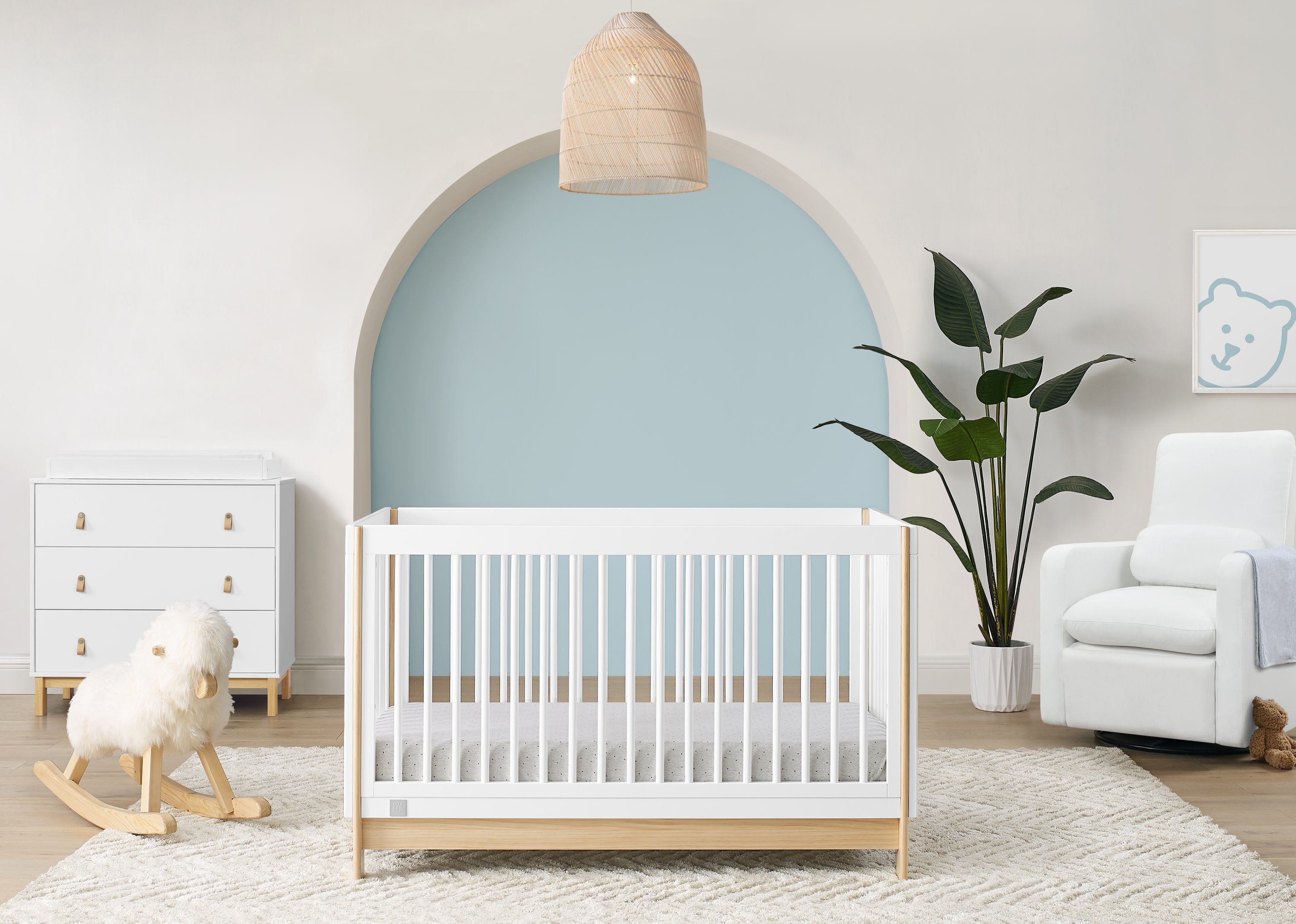 BabyGap Tate 4-in-1 Convertible Crib - Toddler Bed, Daybed & Full-Size Bed | Safe Nursery Furniture for Newborns & Growing Kids | Perfect for Baby Rooms & Daycare Centers