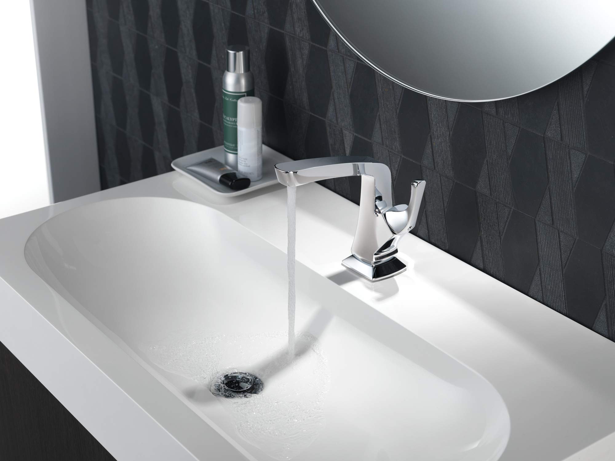 Delta Vesna Single Handle Bathroom Faucet Chrome - Single Hole Bathroom Sink Faucet with Drain Assembly & Worry-Free Drain Catch (Model 15789LF) - Perfect for Modern Bathrooms, Small Spaces & Vanity Sinks