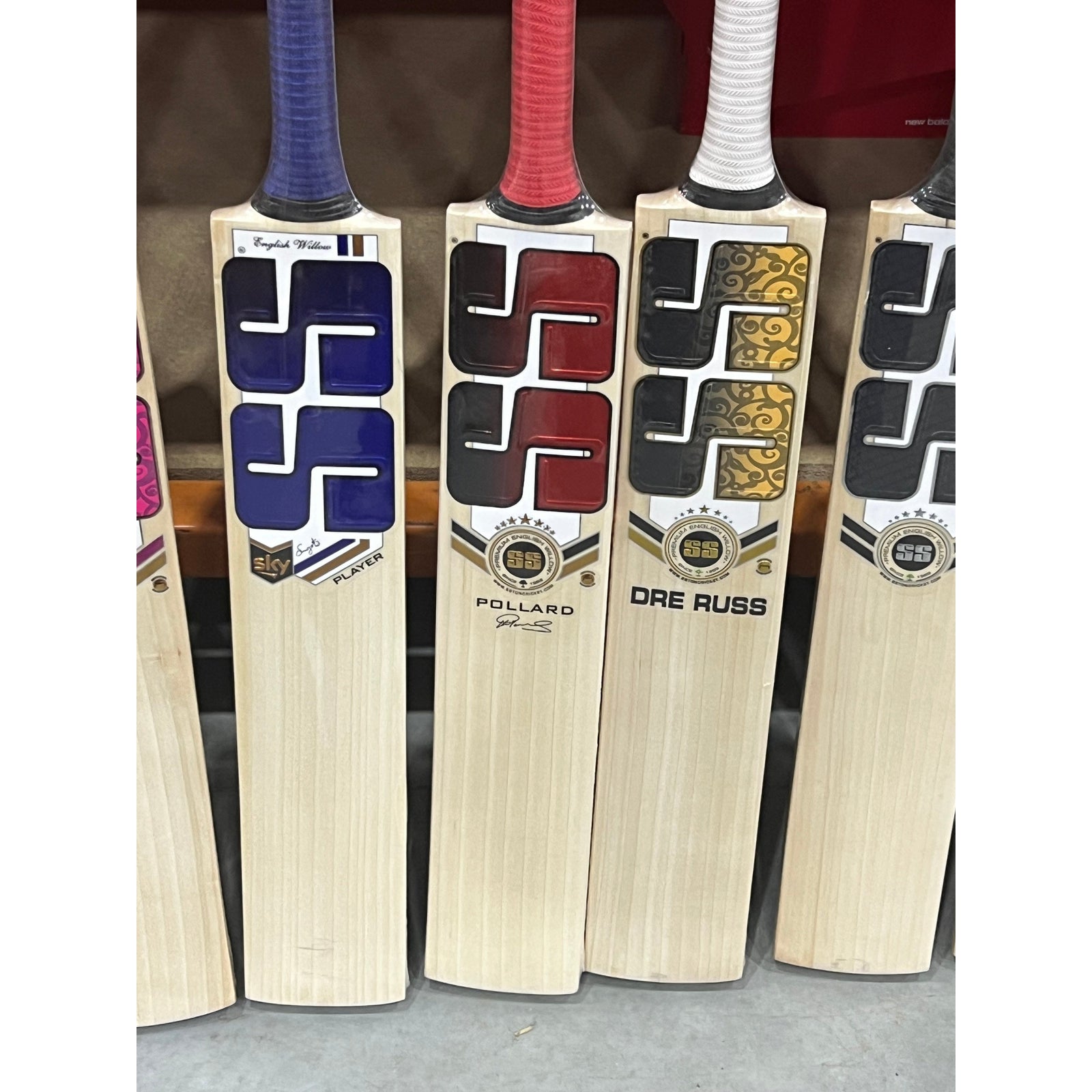 SS Ton SKY Players (Surya Kumar Yadav) Adult Cricket Bat - Professional Grade Cricket Equipment for Practice & Matches - Perfect for Cricket Enthusiasts & Club Players