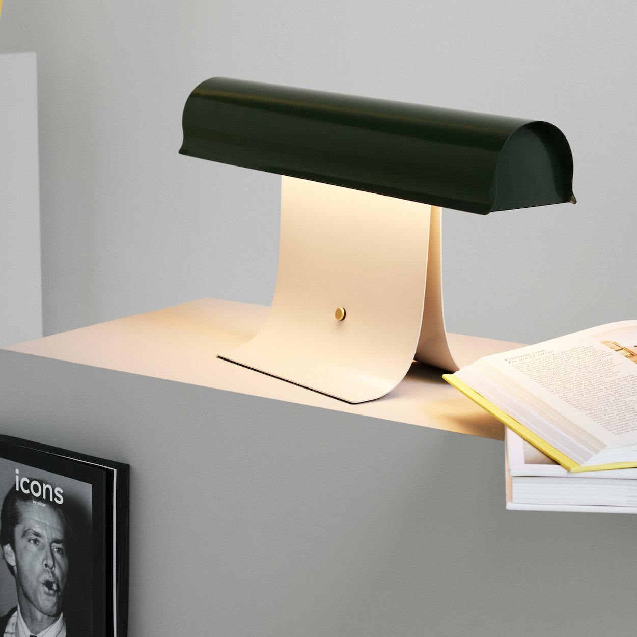 Vintage Industrial Table Lamp - Antique Style Desk Light for Living Room, Bedroom, or Office - Perfect for Home Decor and Reading