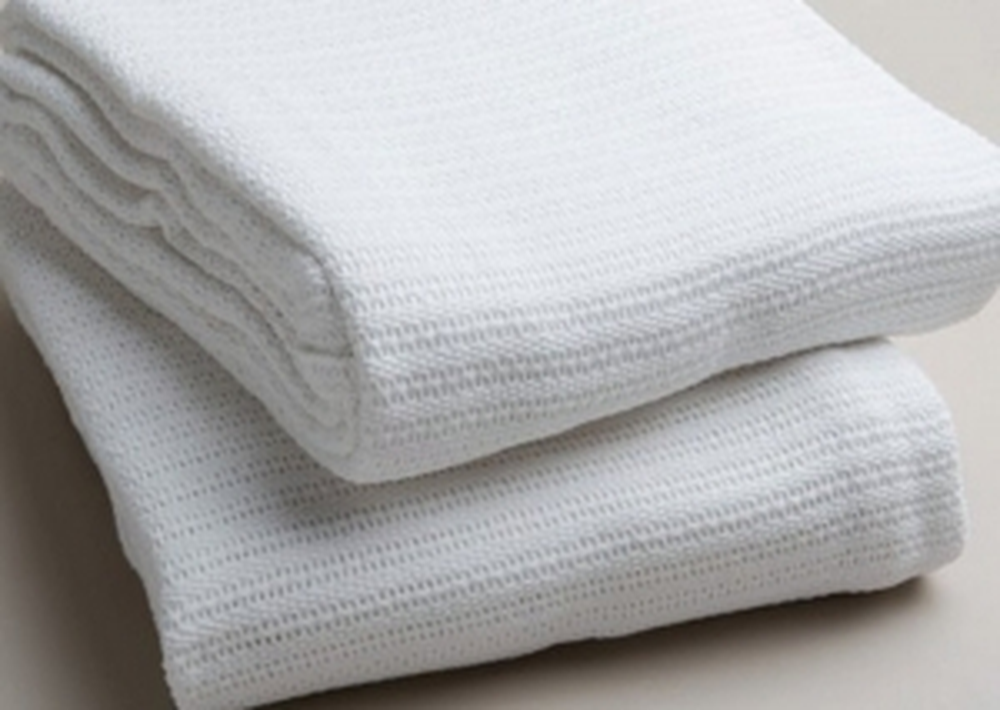 Soft Cotton Lightweight Blanket 180x230cm (71x91 Inches) - Breathable Summer Throw for Bed, Couch & Outdoor Use - Perfect for Travel, Picnics and Lounging