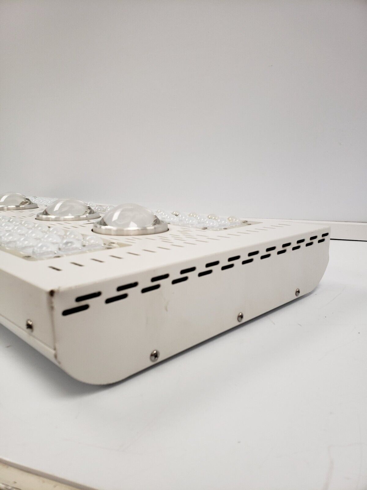 Maxbloom X8 Plus Full Spectrum LED Grow Light for Indoor Plants - Hydroponics, Greenhouse & Home Gardening