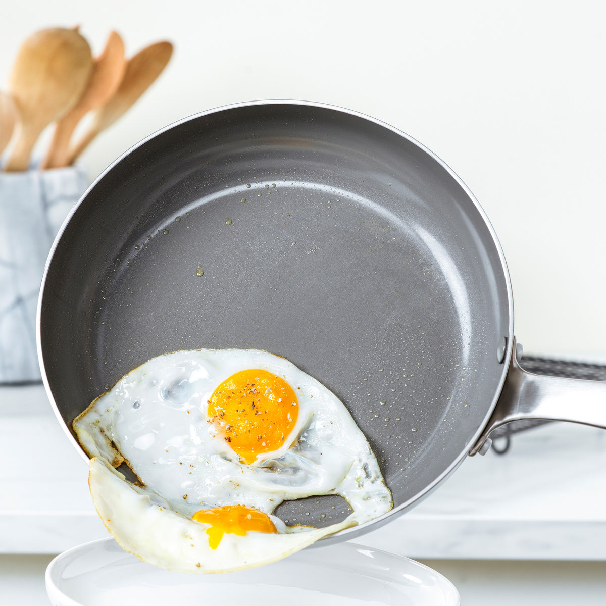 Premium Chatham Stainless Steel 8-Inch Fry Pan - Professional Nonstick Skillet for Perfect Sautéing & Frying - Ideal for Home Cooking, Restaurants & Camping