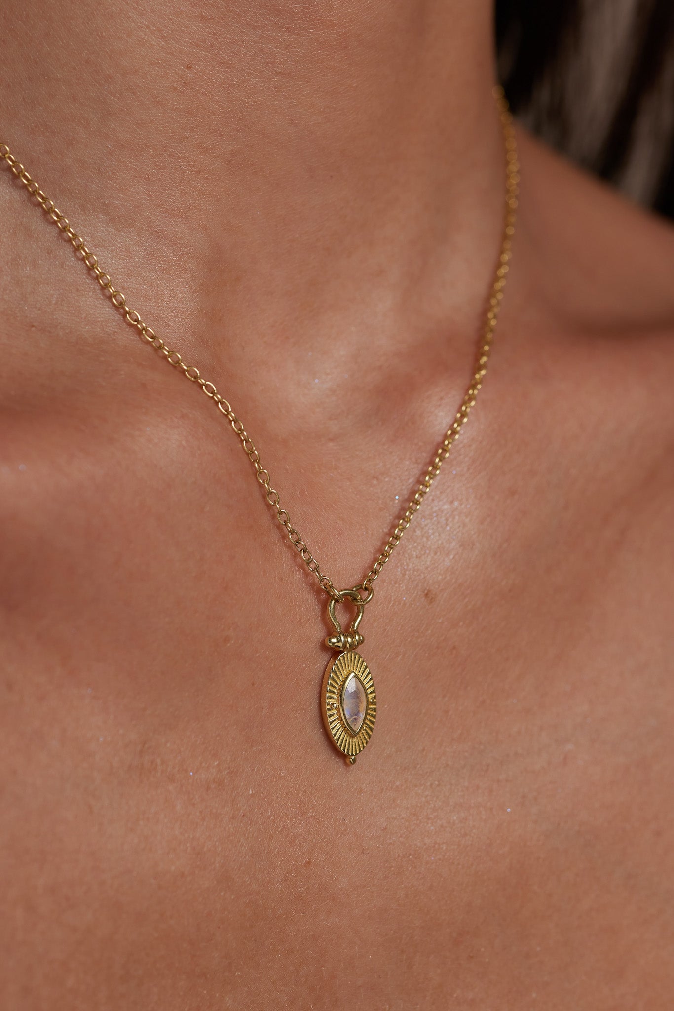 Radiance Moonstone Gold Necklace - Elegant 925 Sterling Silver Jewelry with Genuine Moonstone Gemstone | Perfect for Weddings, Date Nights & Special Occasions