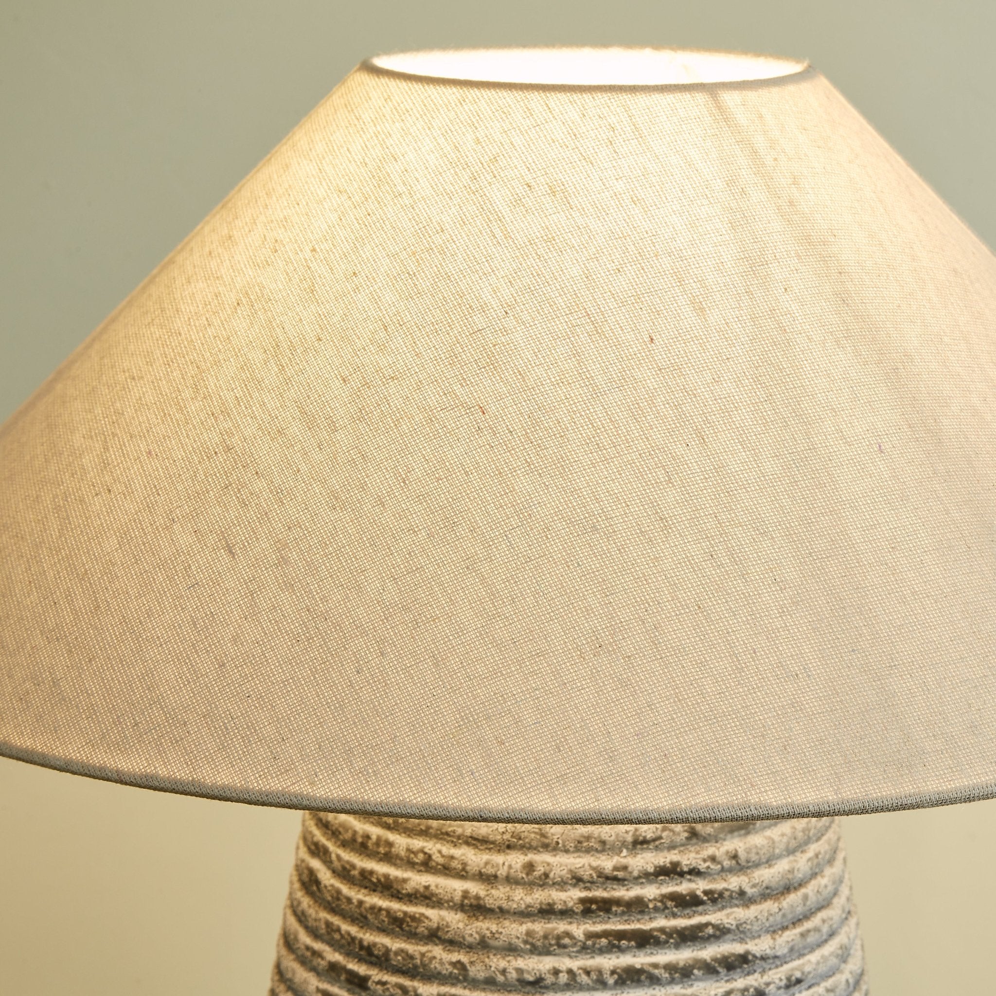 Callisto Ribbed Ceramic Table Lamp - Modern Home Decor for Living Room, Bedroom & Office - Warm White Light for Cozy Ambience