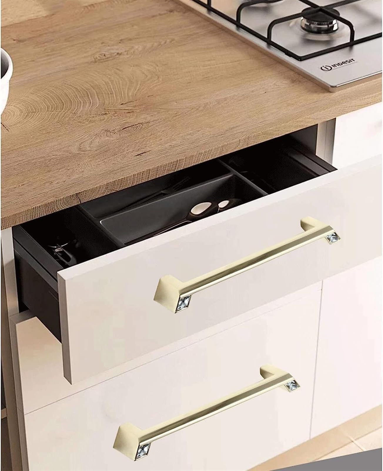 Premium Crystal Cabinet Knobs & Drawer Pulls - 2PCs Solid Zinc Alloy Handles with Screws - Modern Diamond Door Knobs for Kitchen Cabinets, Wardrobes, Cupboards & Furniture - Elegant Upgrade for Home & Office Storage Solutions