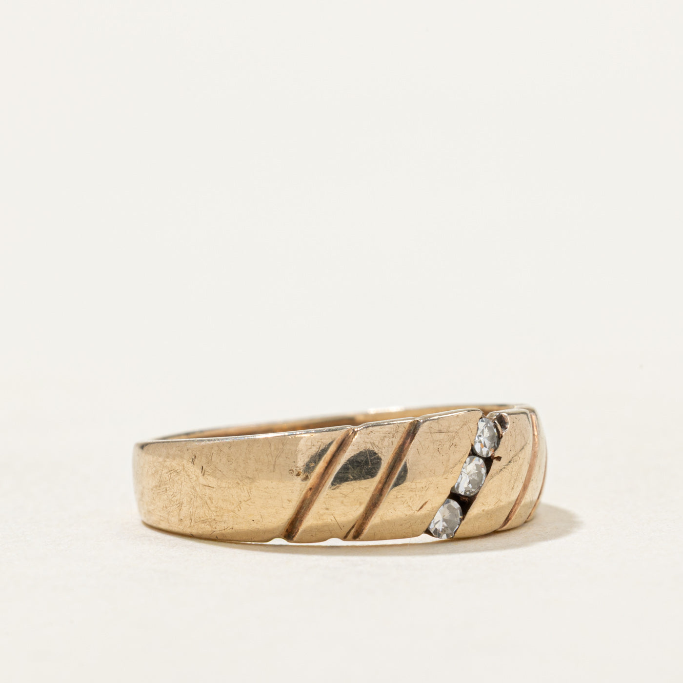 14K Gold Three Stone Diagonal Diamond Grooved Ring - 0.05ctw, Size 5.25 - Elegant Wedding Band, Anniversary Gift for Her, Perfect for Engagement & Special Occasions