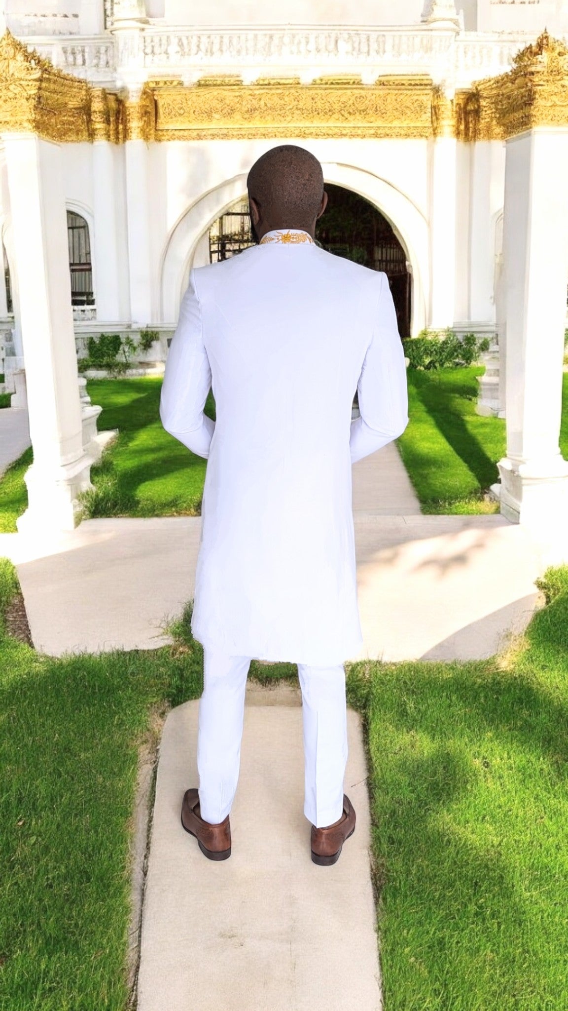 Regal White & Gold Embroidered African Suit Set for Men | Traditional Nigerian Wedding Attire | Elegant Idris Suit for Special Occasions & Cultural Events