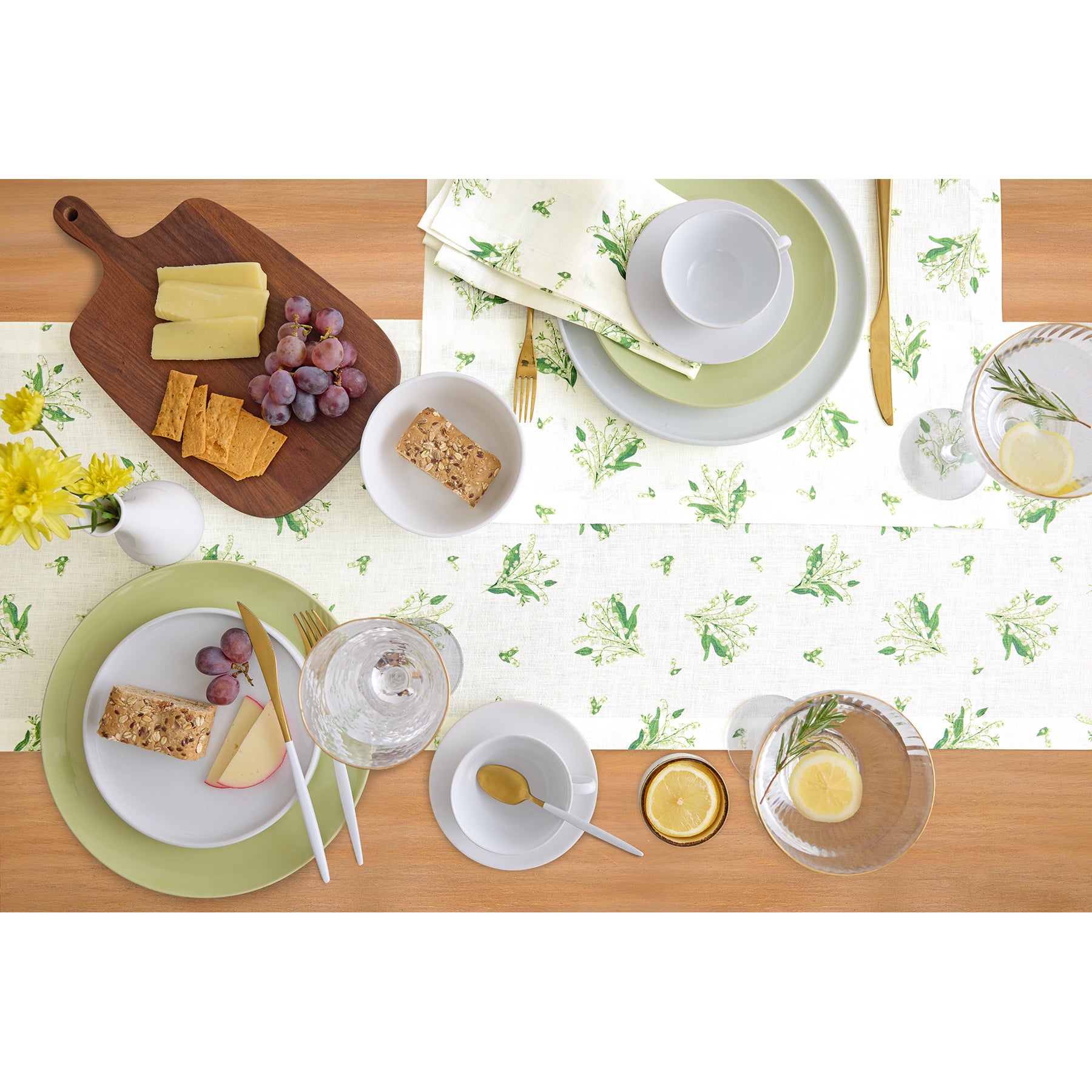 Elegant Lily of the Valley Floral Table Runner - Perfect for Wedding, Party & Home Decor
