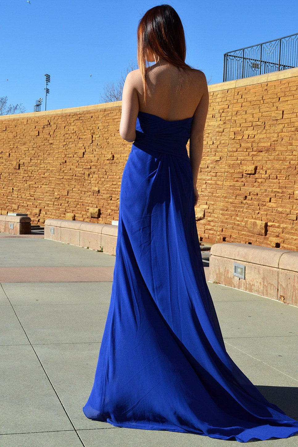 Elegant A-Line Sweetheart Neckline Floor-Length Chiffon Prom Dress with Rhinestone Embellishments & Front Slit - Perfect for Homecoming, Formal Dances & Evening Galas
