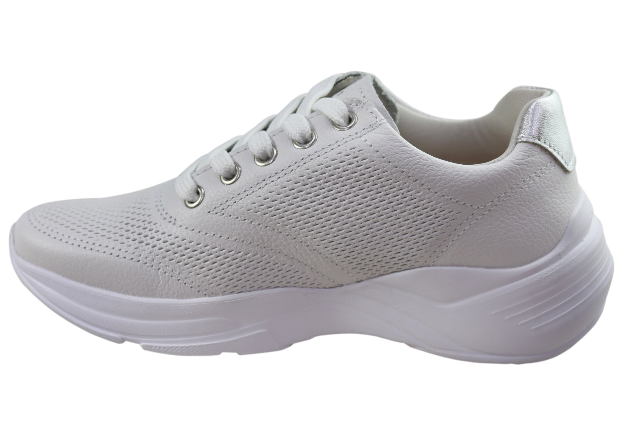 Melinda Women's Comfortable Leather Casual Shoes - Handmade in Brazil - Perfect for Walking, Travel & Everyday Wear