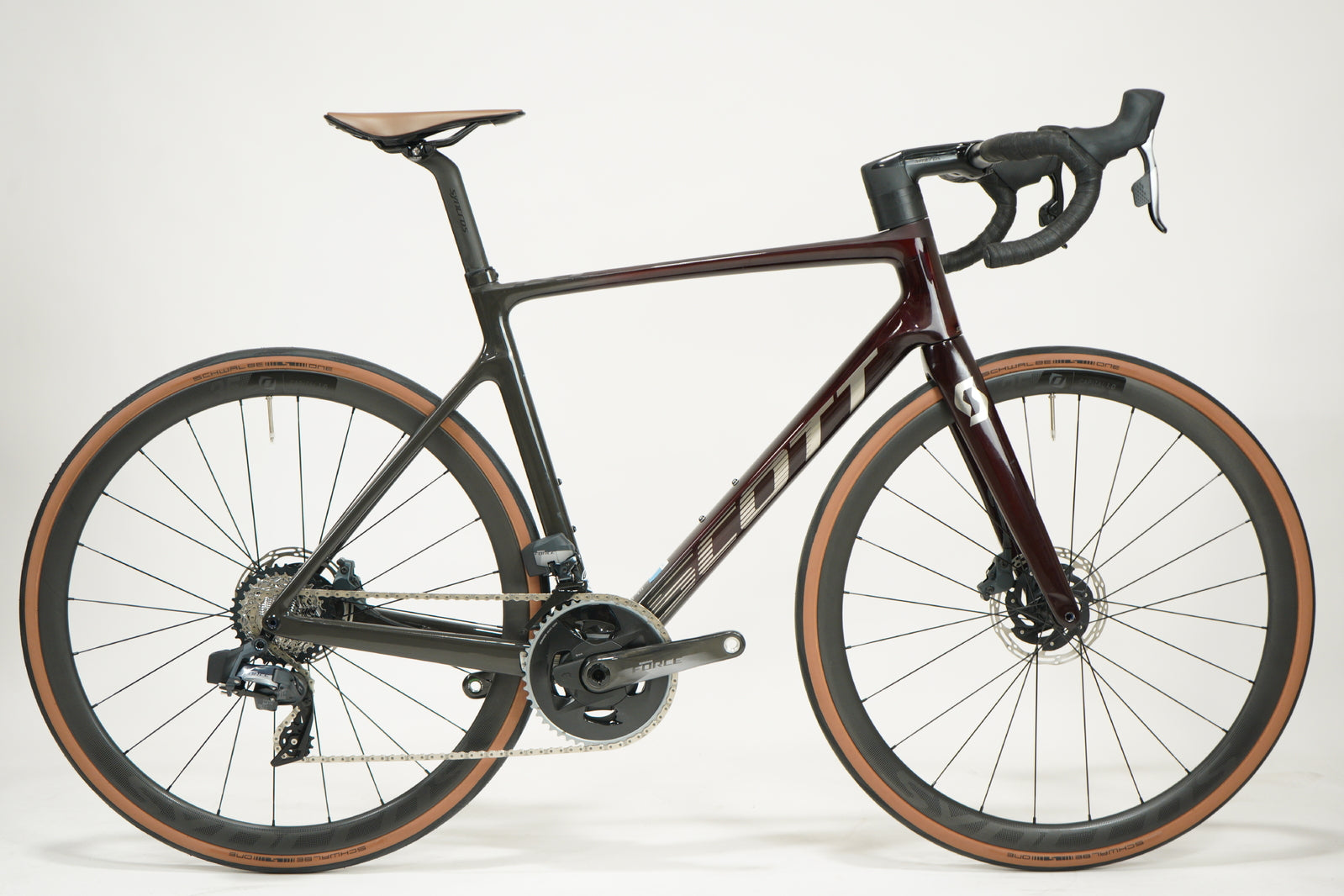 Scott Addict RC 10 Road Bike - Lightweight Carbon Fiber Racing Bicycle for Men & Women | Perfect for Competitive Cycling, Triathlons & Endurance Rides