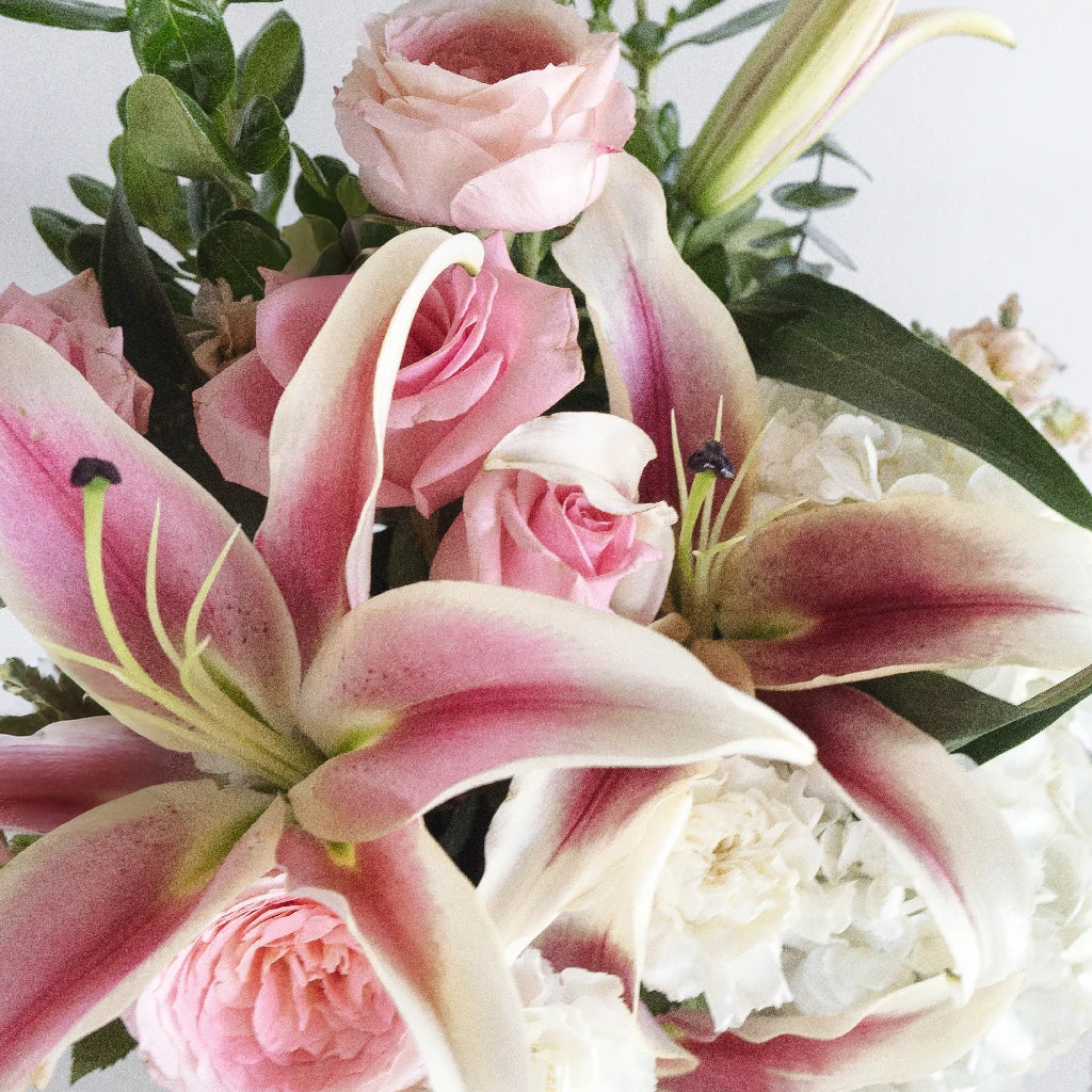 Wholesale Bulk Blush Pink Flower Bouquets for Weddings, Events & Home Decor | Fresh & Affordable Floral Arrangements