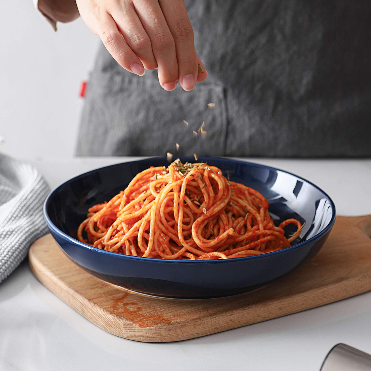 Y YHY 30oz Pasta Bowls Set of 6 - Large Porcelain Soup & Salad Serving Bowls, Wide Shallow Dishes - Microwave & Dishwasher Safe - Blue - Perfect for Family Dinners, Restaurants & Entertaining