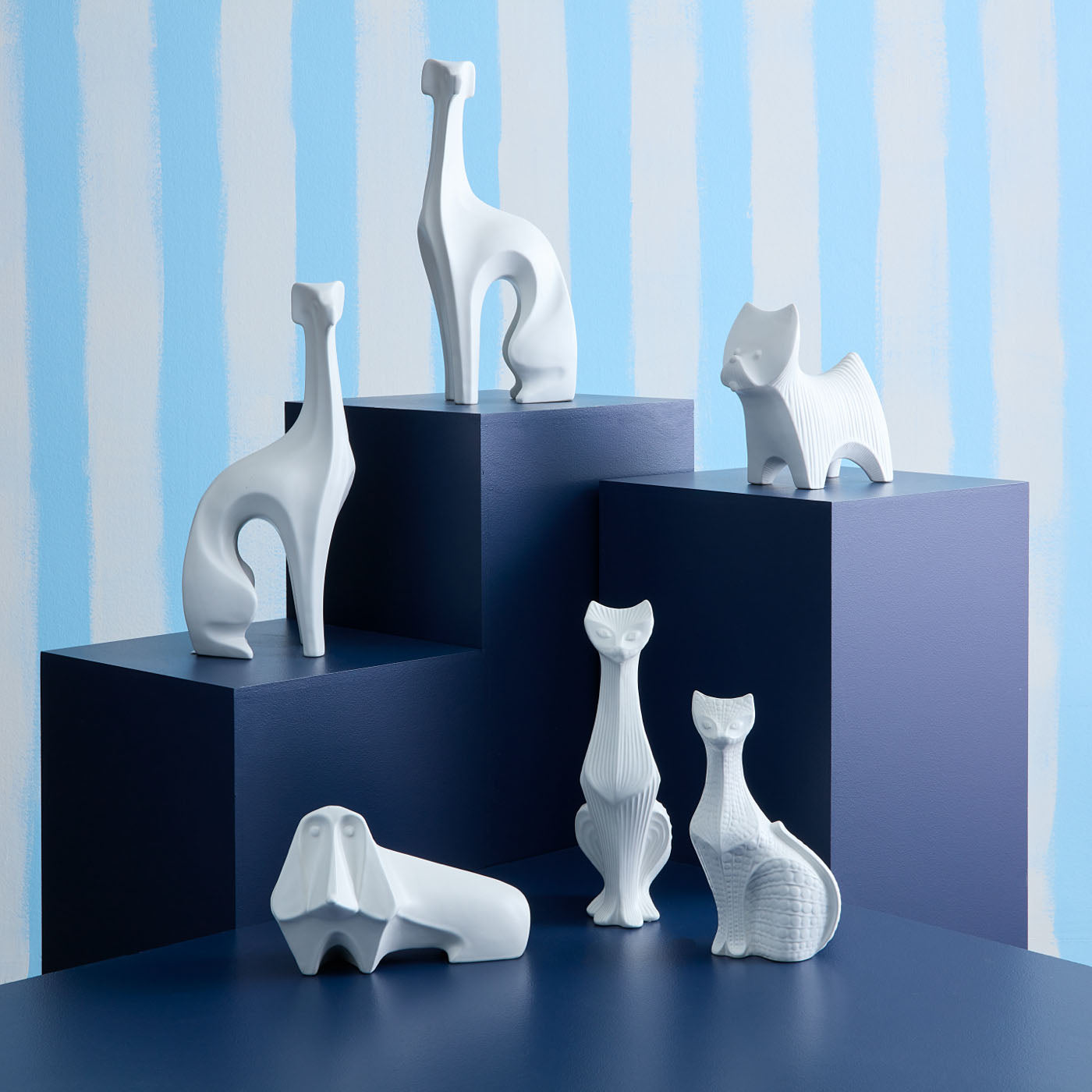 Menagerie Greyhound Dog Figurine - Handcrafted Collectible Statue for Home Decor, Gift for Dog Lovers | Perfect for Shelf Display, Office Desk, or Living Room Decor