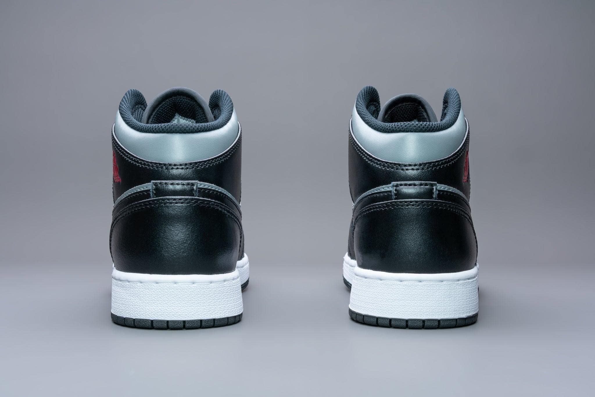 Nike Men's Basketball Shoes - High Performance Sneakers for Indoor & Outdoor Court Play - Perfect for Training, Games, and Streetwear Fashion