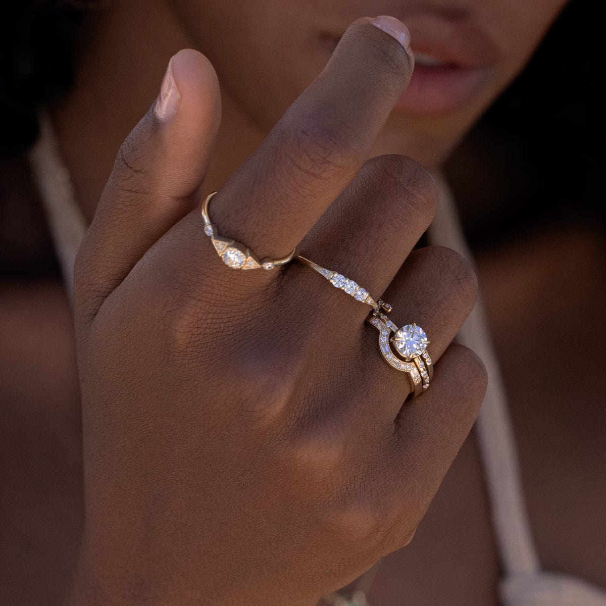 Diamond Staccato Arch - Elegant and Durable Jewelry for Women, Perfect for Weddings, Parties, and Special Occasions