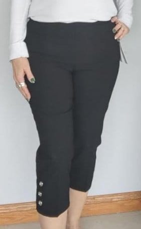 Black Solid Pull-On Capri Pants for Women - Comfortable Stretch Yoga Pants for Casual Wear, Workout & Lounge